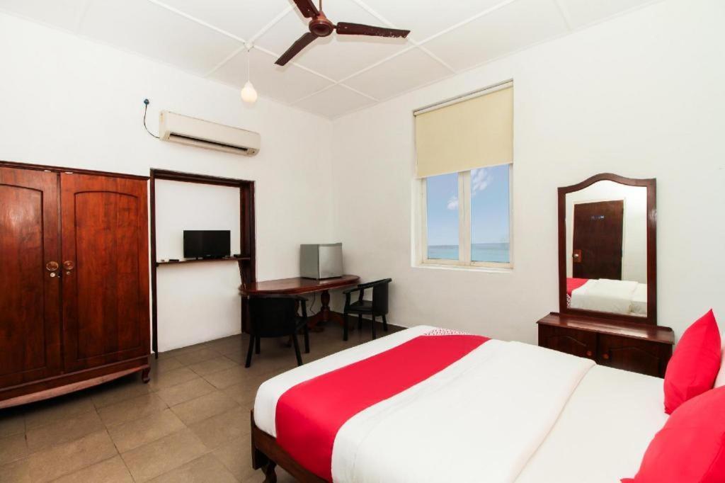 Oyo 228 Sea View Hotel 2*