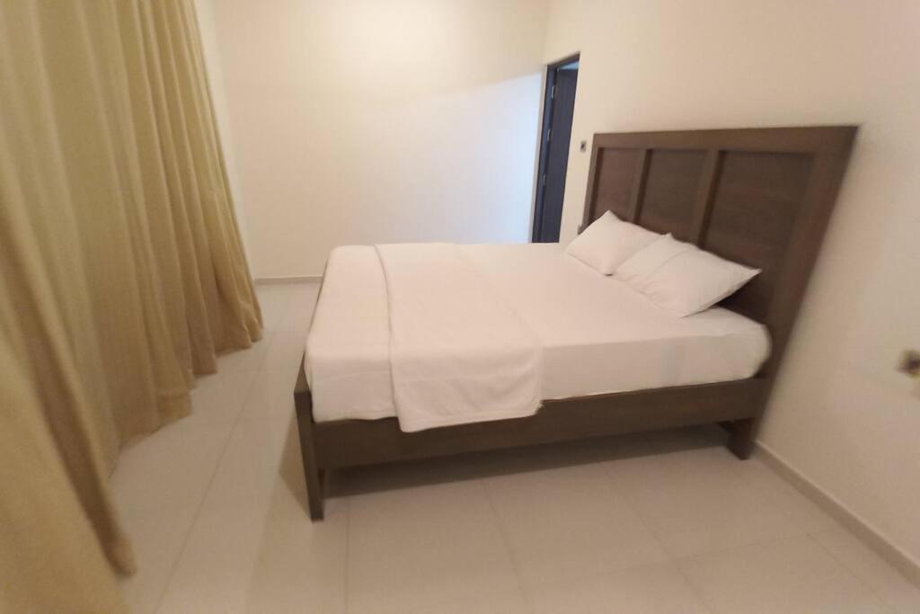 Capital Residencies Col 05 Thimba 8-4 Apartment Colombo