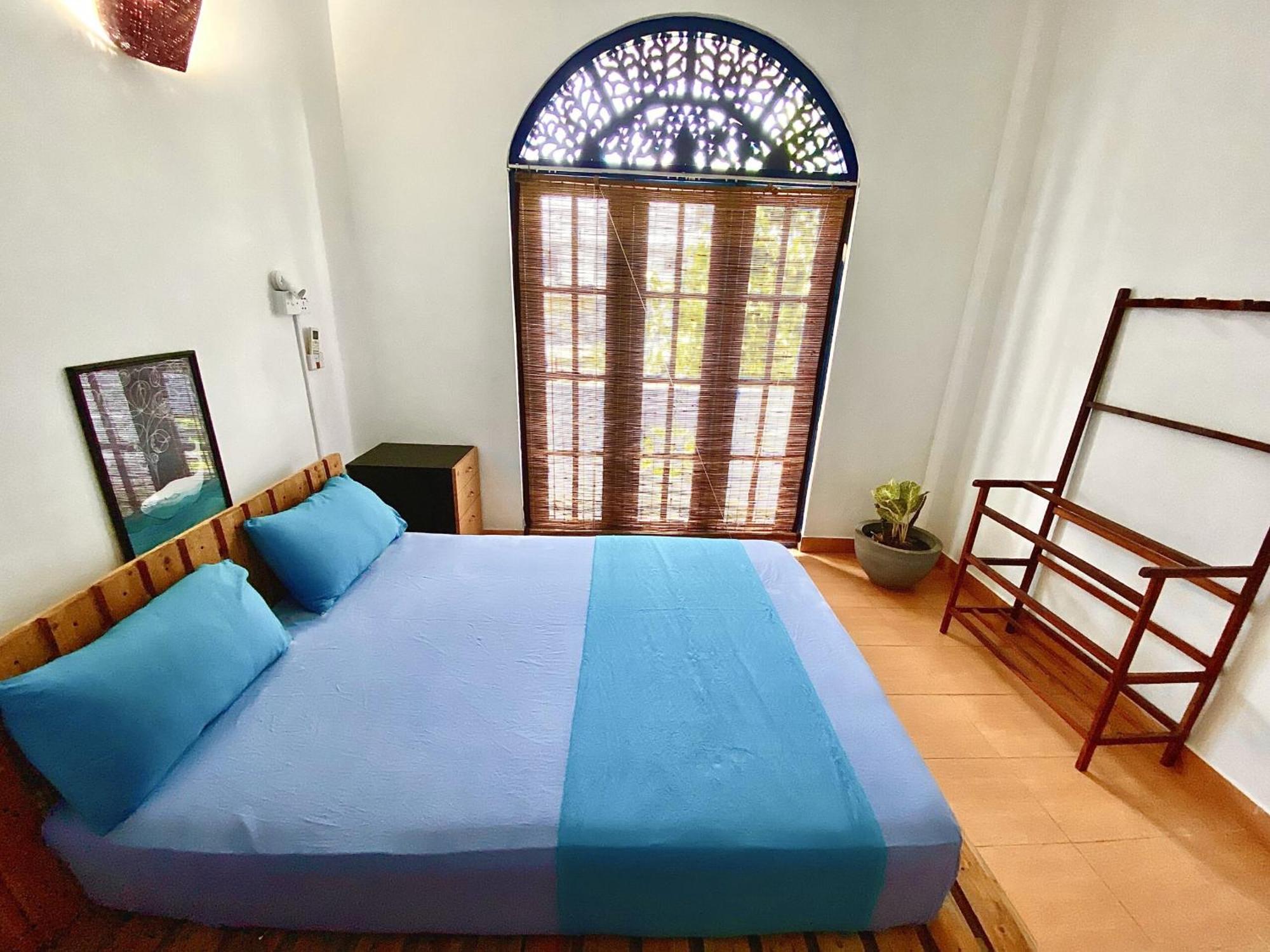 Albergue Seconds -