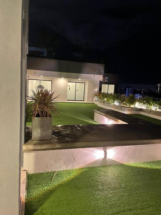 Luxury The Flemington - 20 Vajira Rd Apartment *