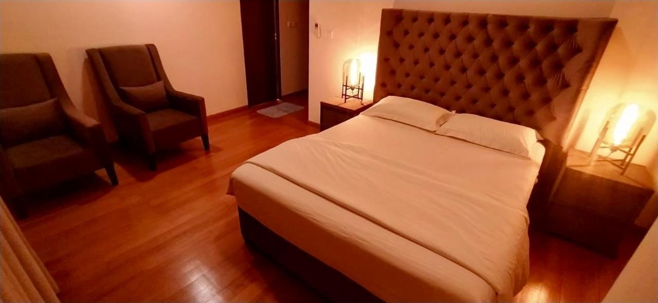 Apartment Belle Vue - Emperor 25-3b Colombo