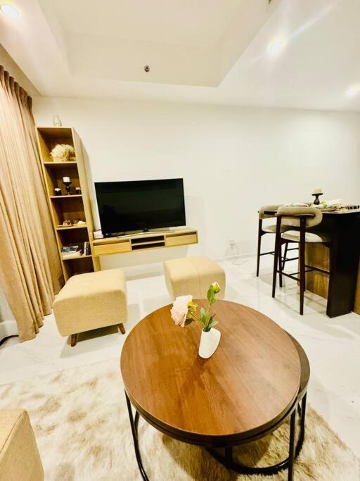 Luxury In Capital Twinpeaks Apartment *