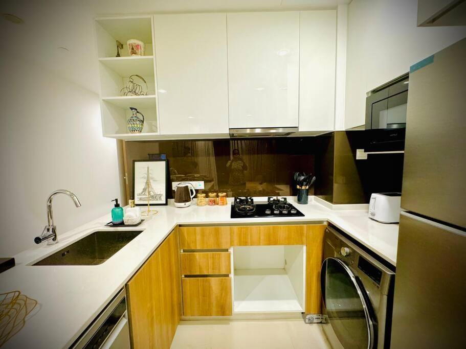 Luxury In Capital Twinpeaks Apartment Colombo