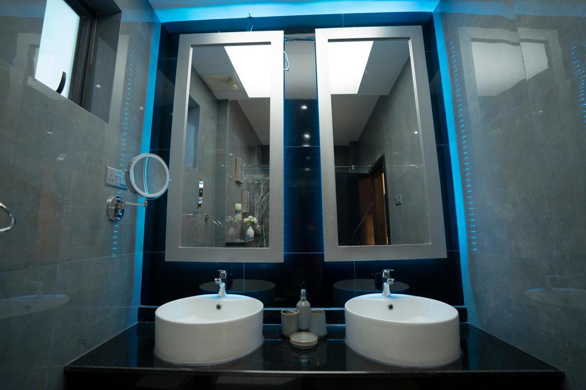Luxury Ocean-view In 03 Apartment *