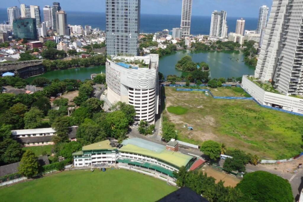 Skyline Luxury At Tri-zen - Pool And Amazing Views