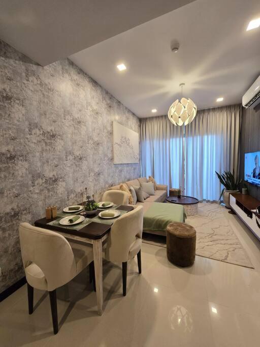 Skyline Luxury At Tri-zen - Pool And Amazing Views Apartment Colombo