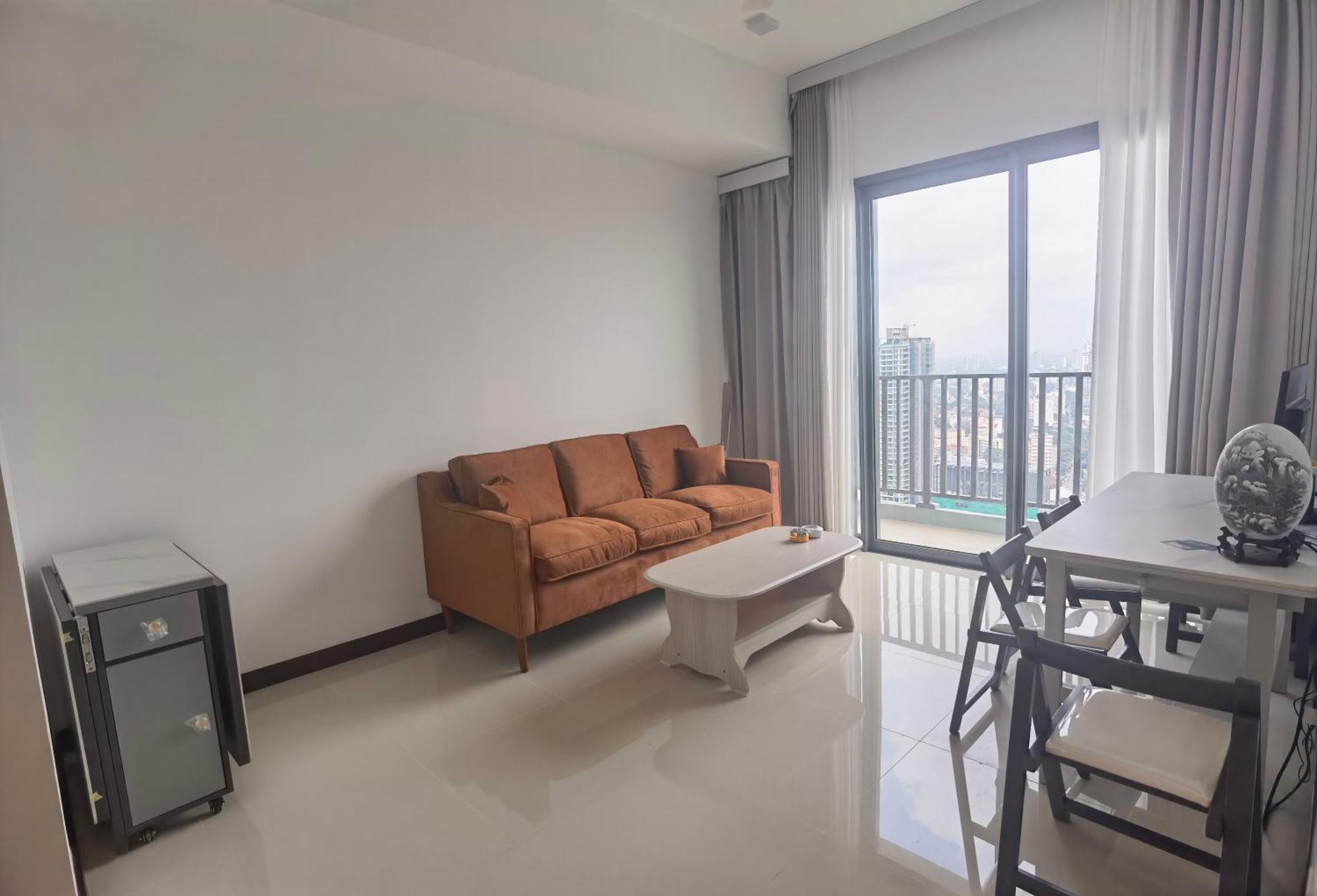 Trizen J&j Future Apat Ment Apartment