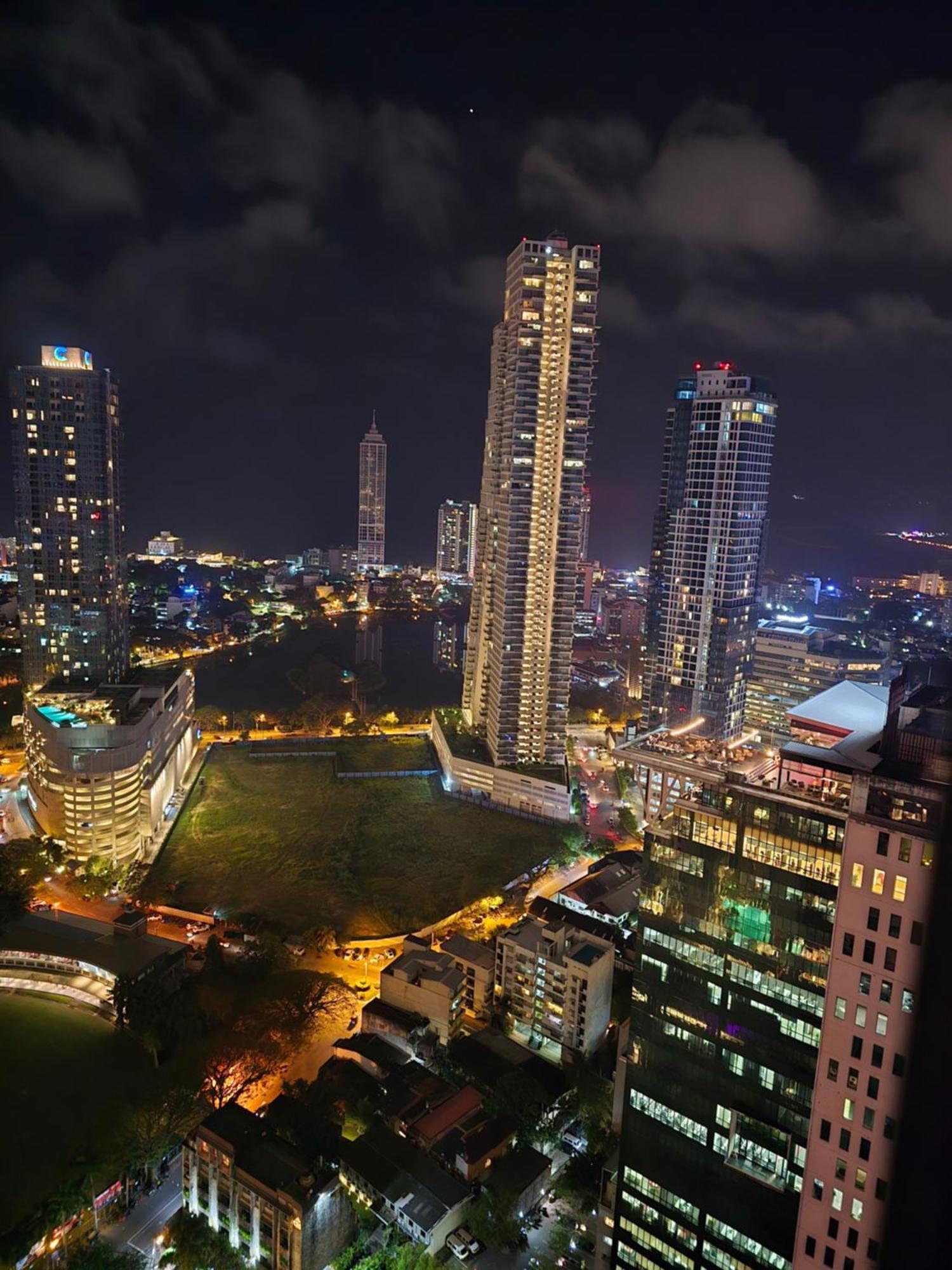41st Floor Trizen Smart Luxury With Sea View And Portcity View Apartment Colombo