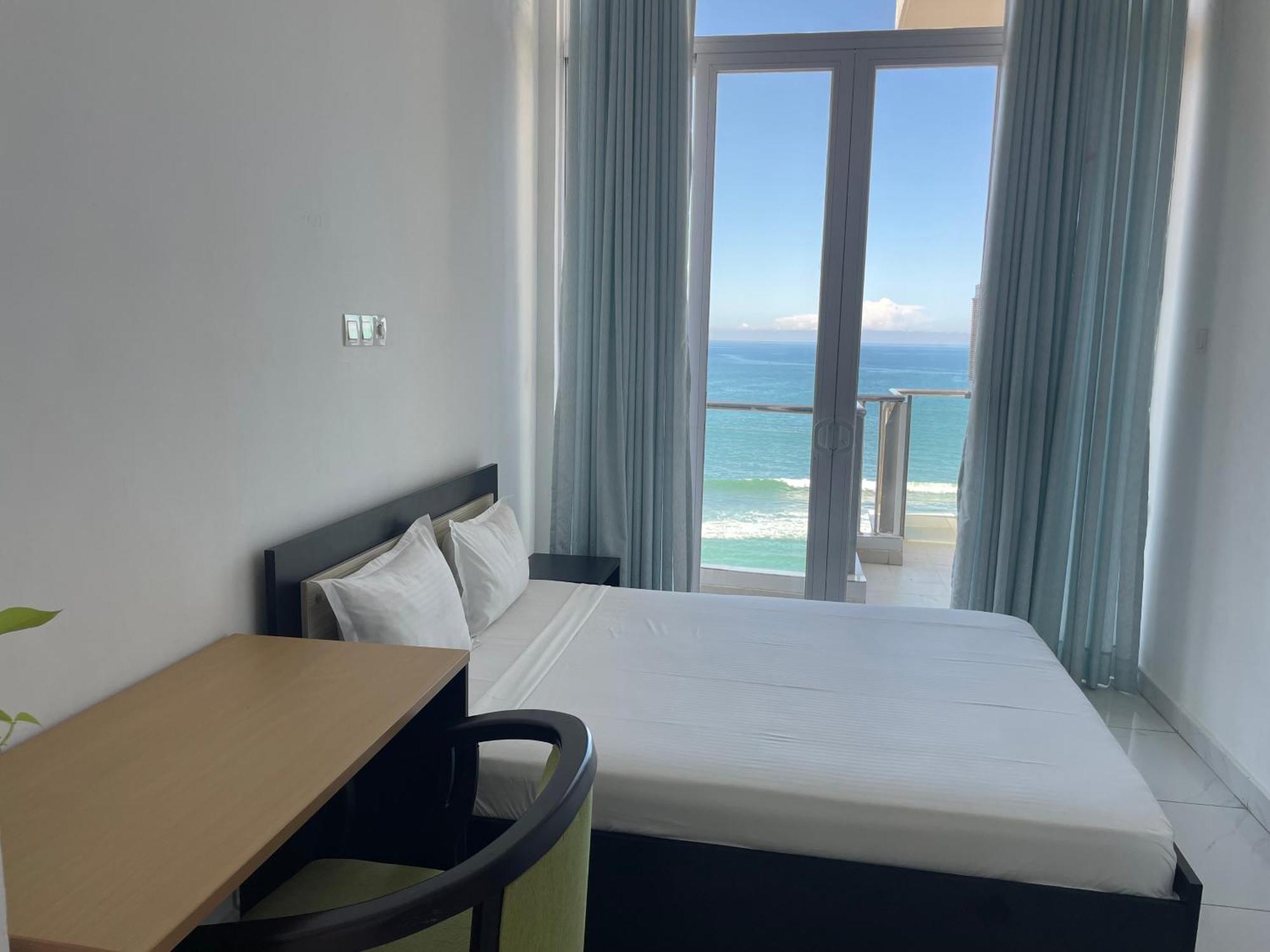 Spectacular Sea View 3 Bedrooms * Colombo