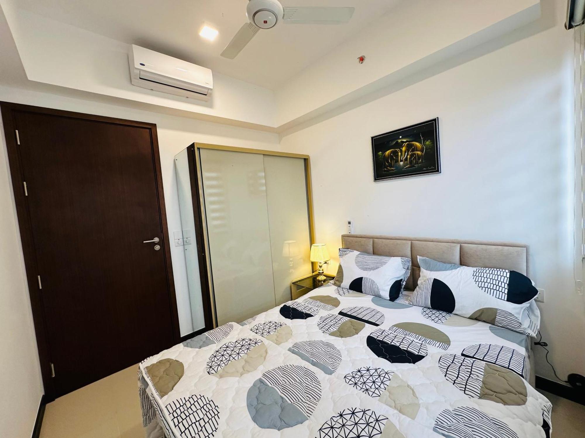 Luxury Two Bedroom Trizen Apartment *