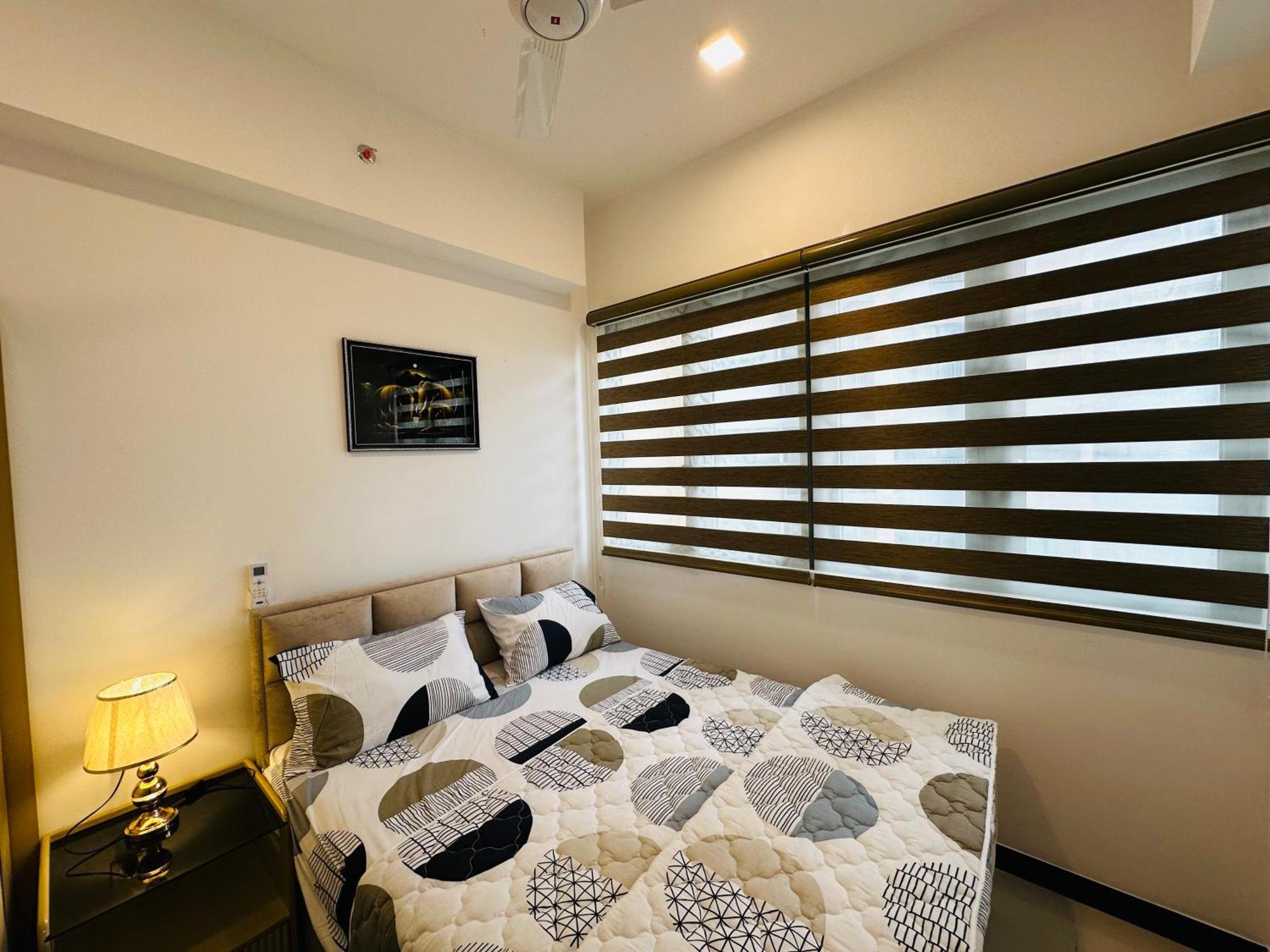Luxury Two Bedroom Trizen Apartment *