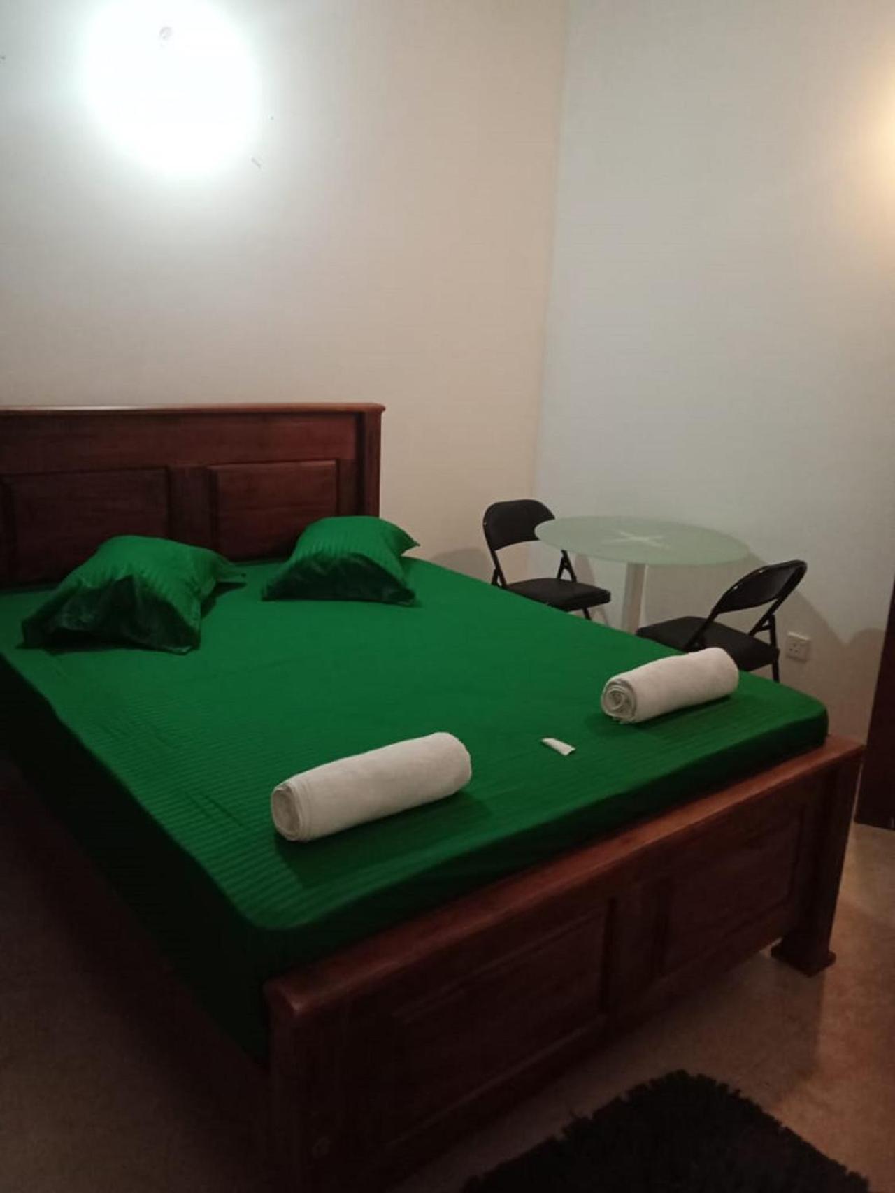 Grand Wellawatta Hotel 2*