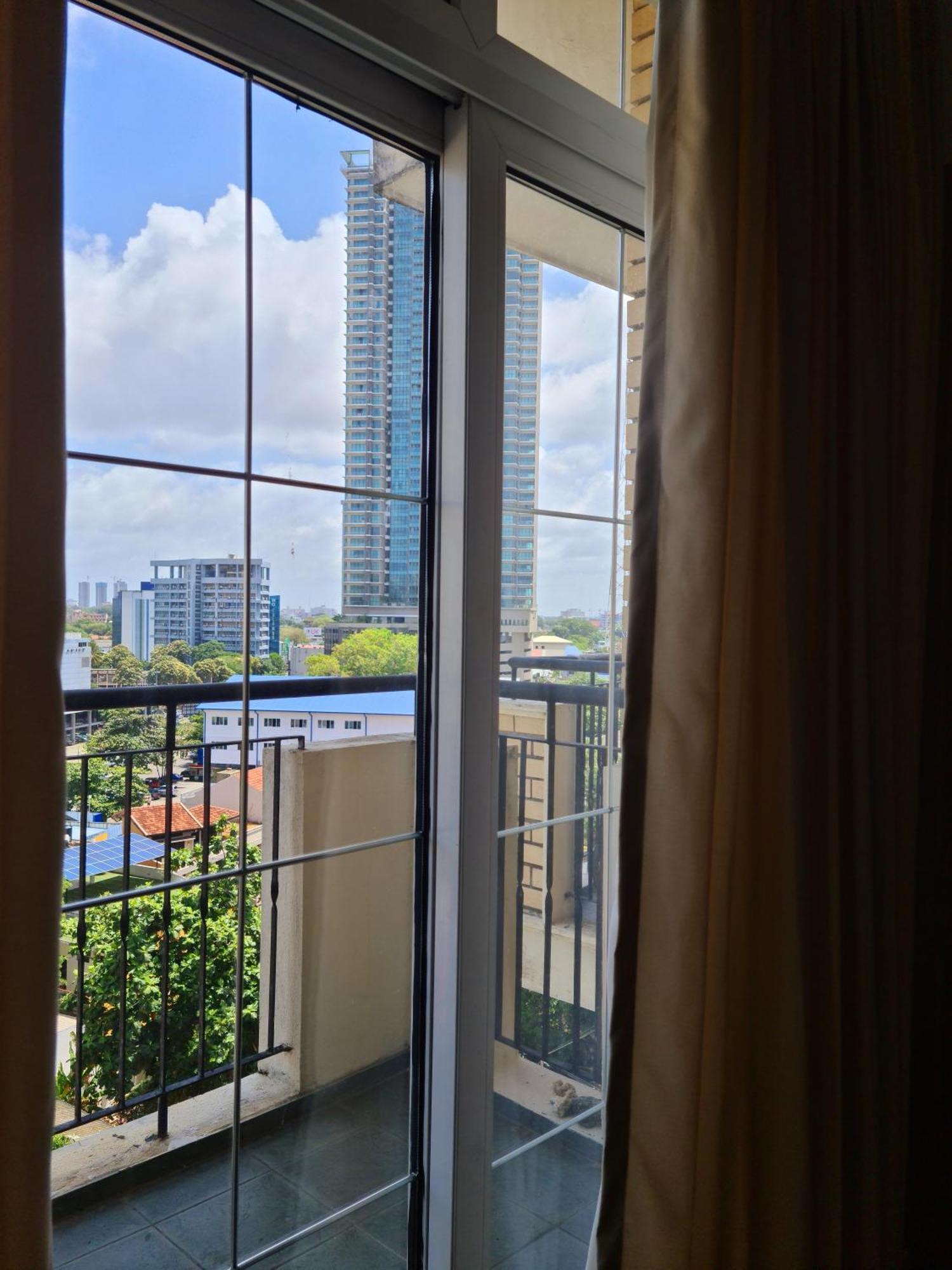 Victoria Park Luxe Long-stay, District