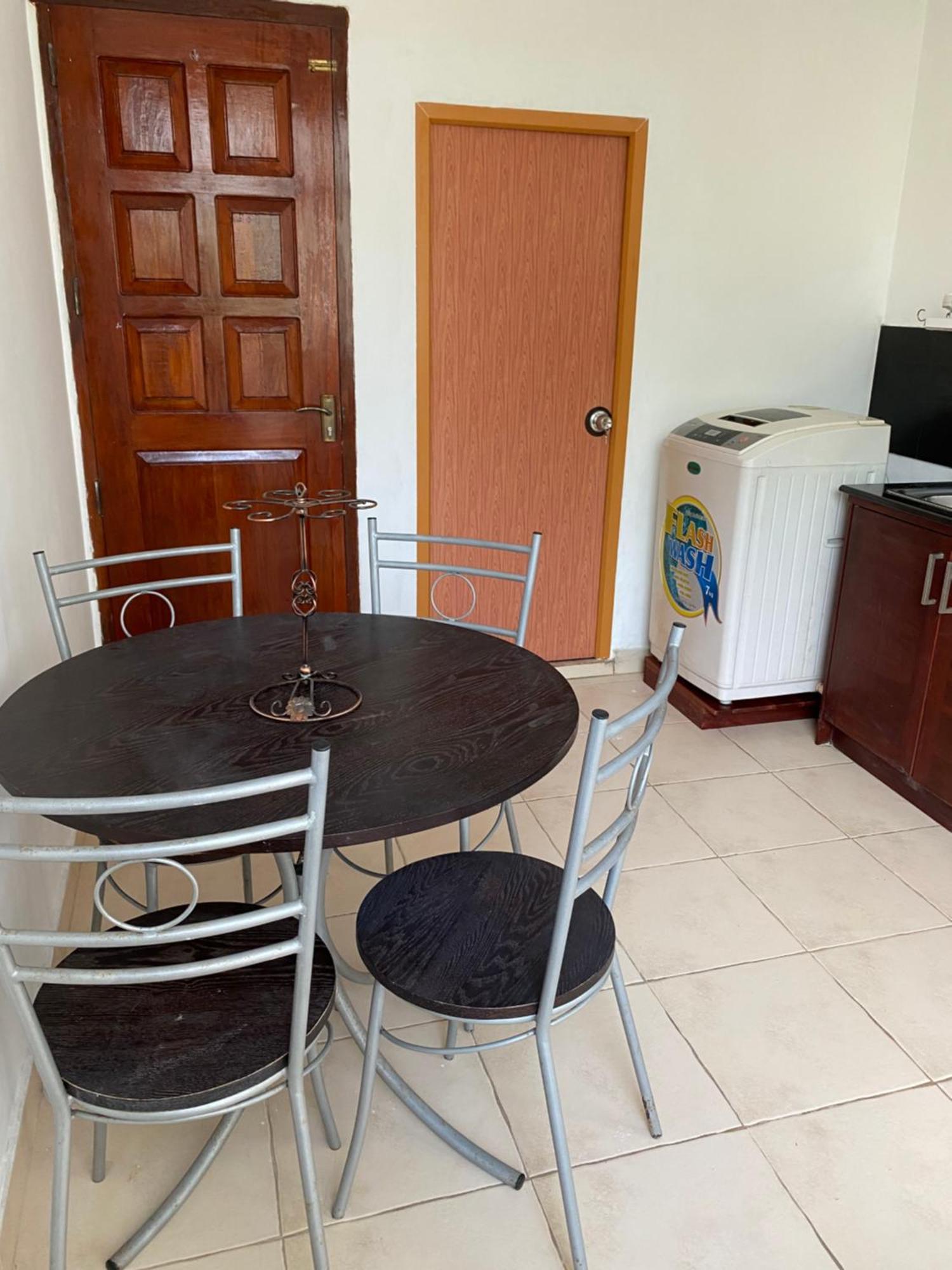 1 Bedroom In Thimbirigasyaya Colombo