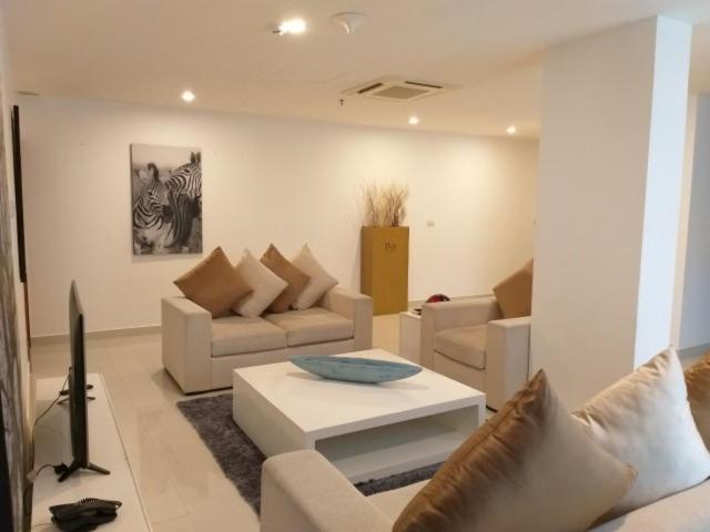 Platinum One-3 Bedroom Luxury Private - 3 *