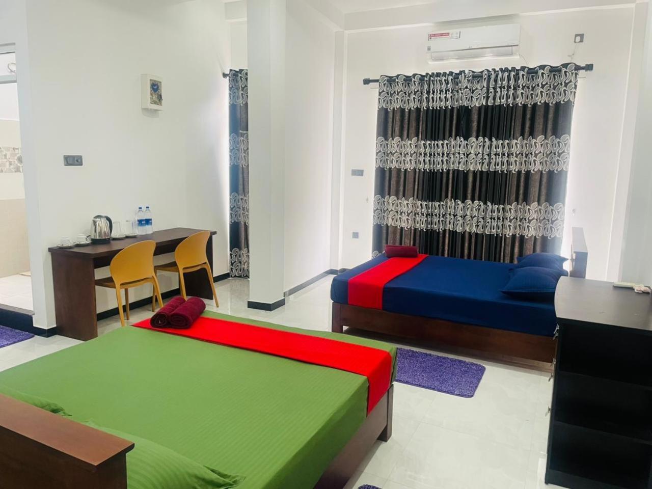 Hotel Ceylonia Colombo