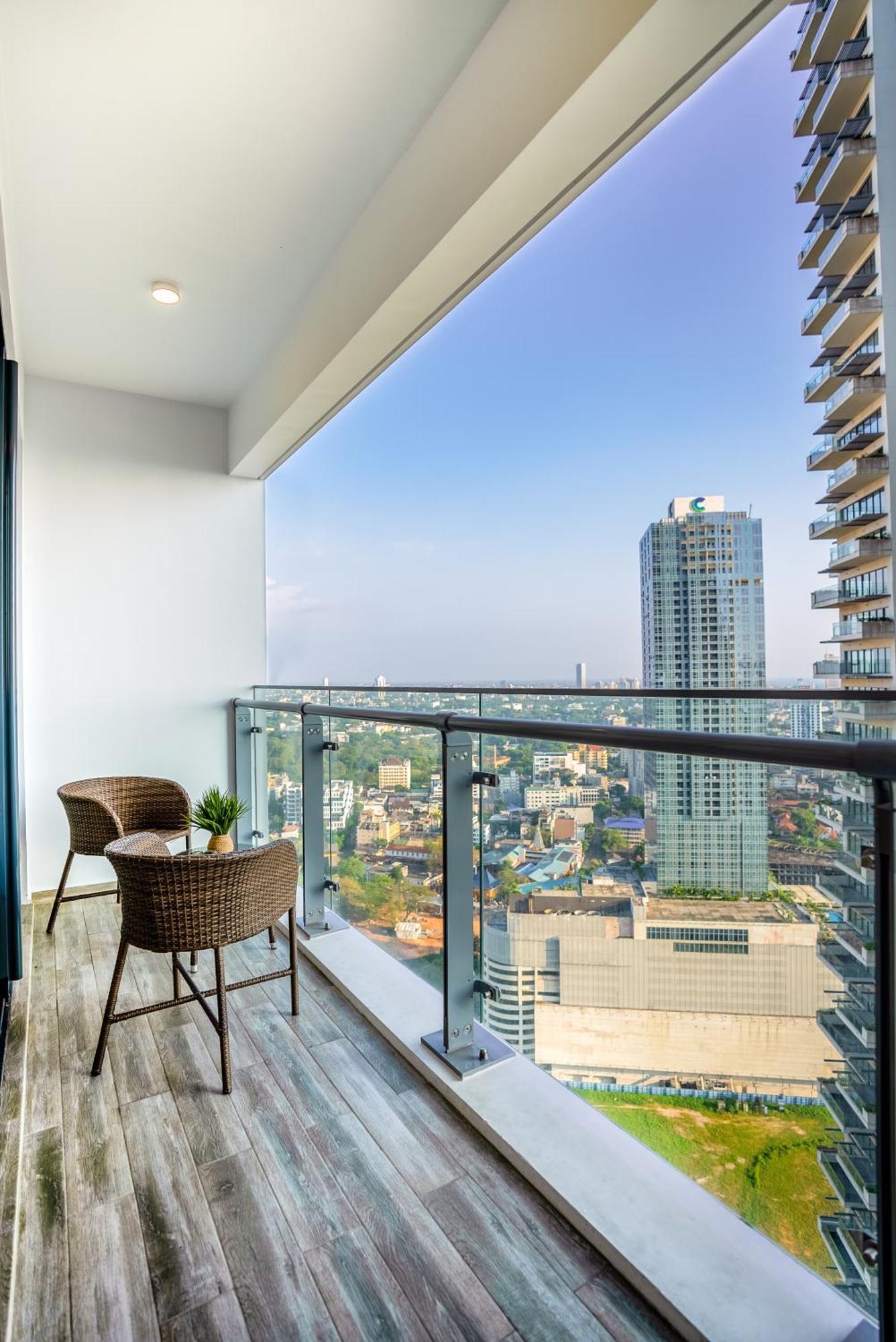 Sky View Apartment
