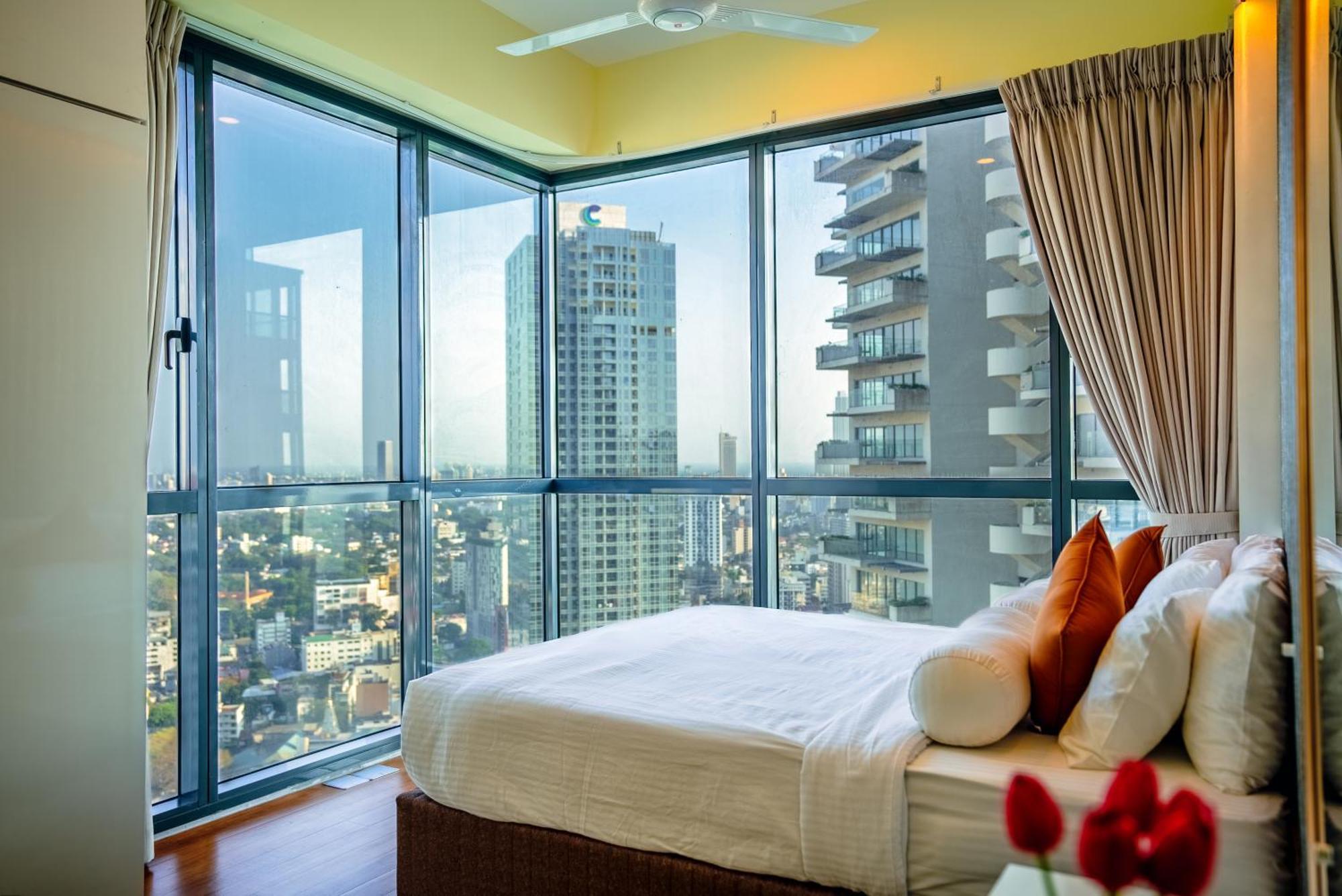 Sky View Apartment