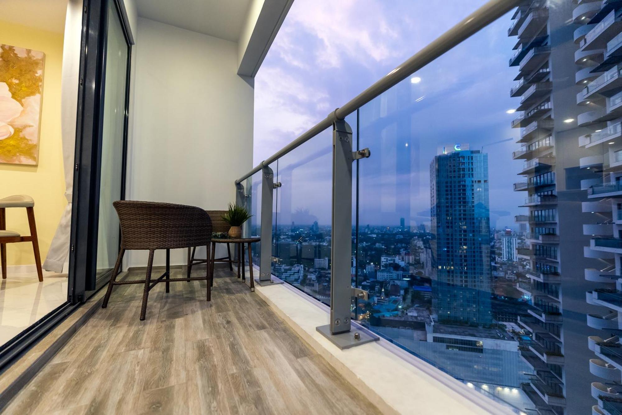 Sky View *