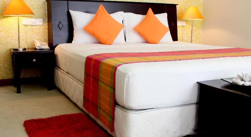Hotel Opulent River Face Colombo