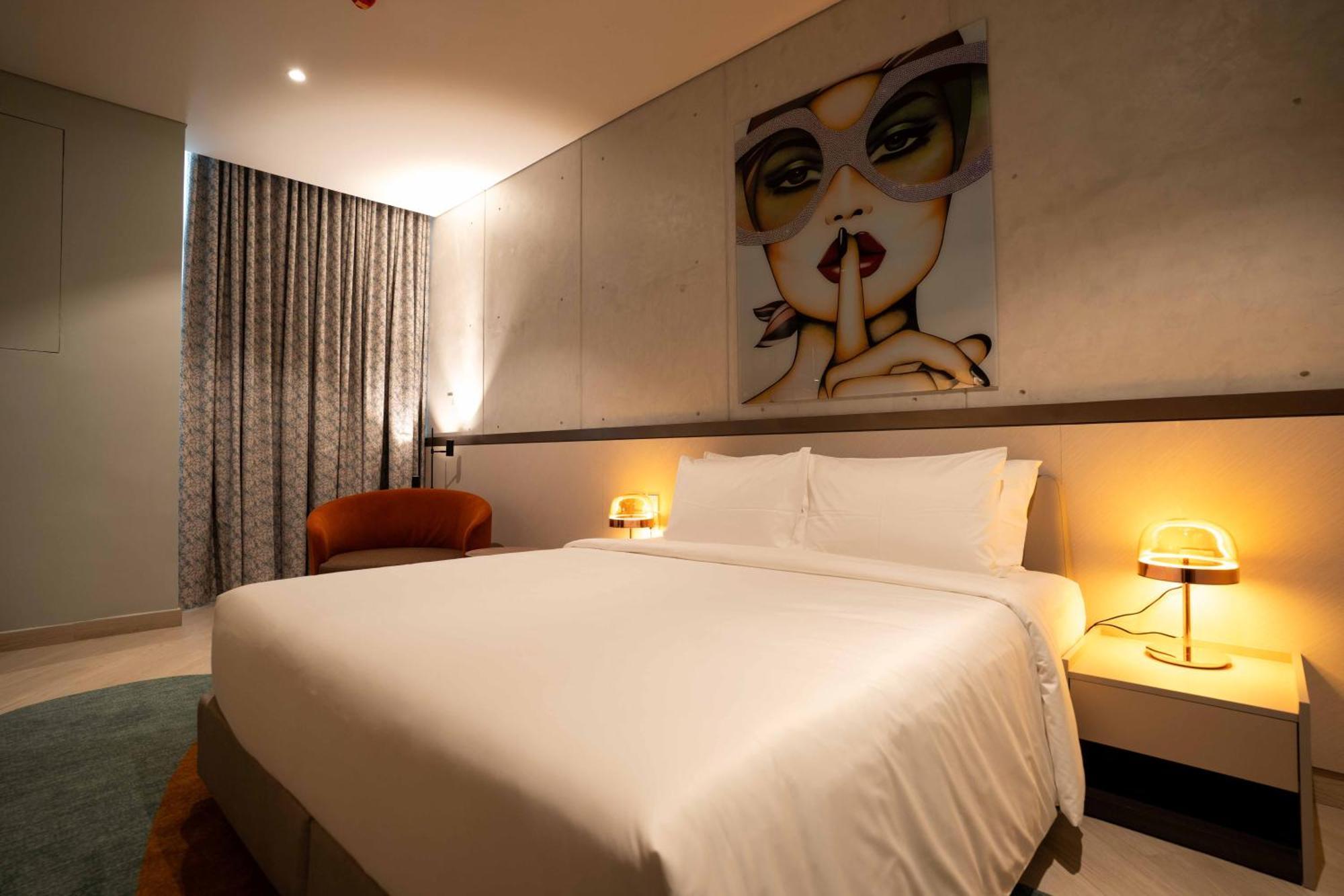 Hotel Sesaya Poshtel & Bistro Colombo