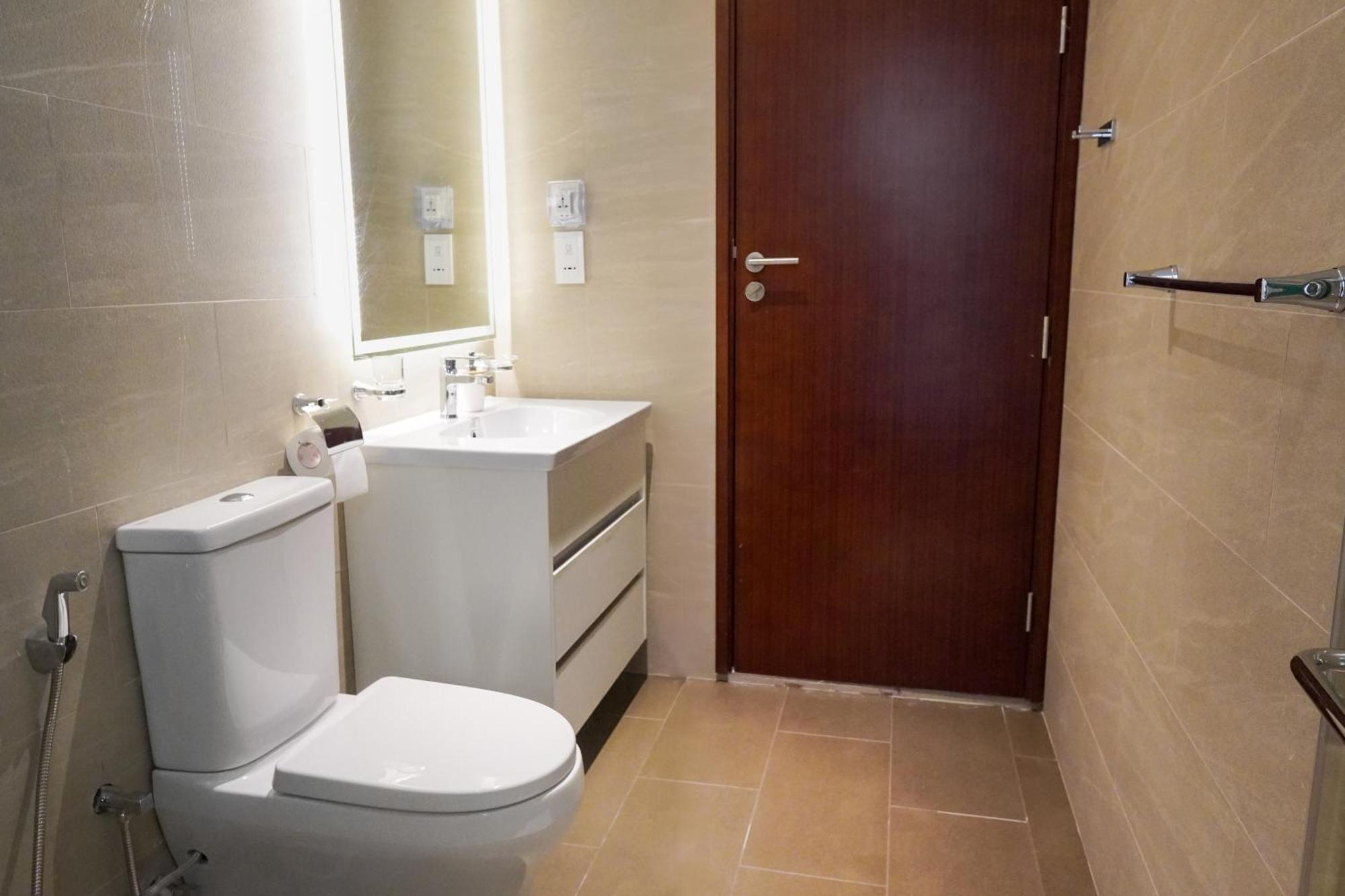 Peaceful Unit At Tri-zen,union Place Apartment *