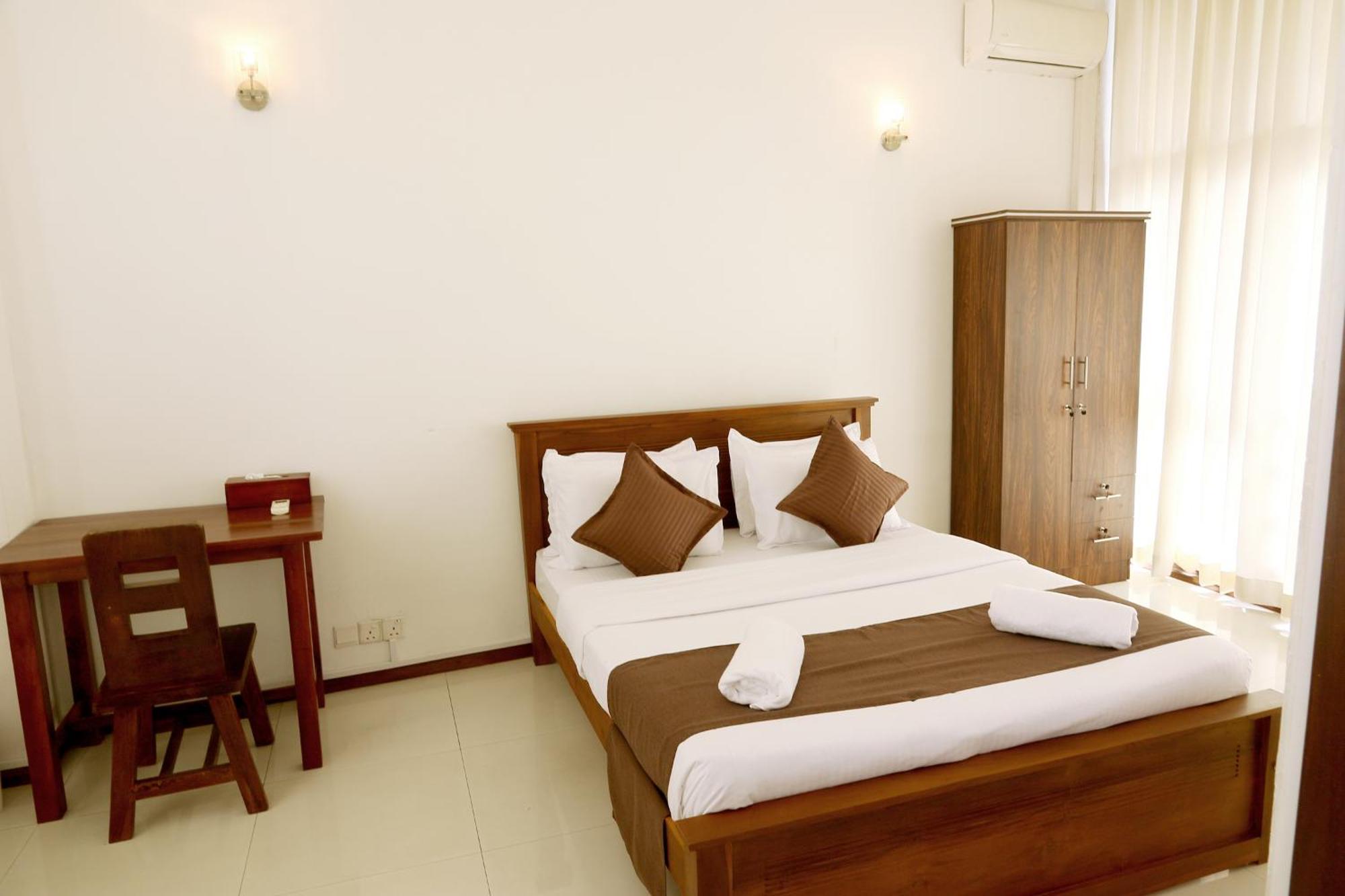7 Horton * Colombo