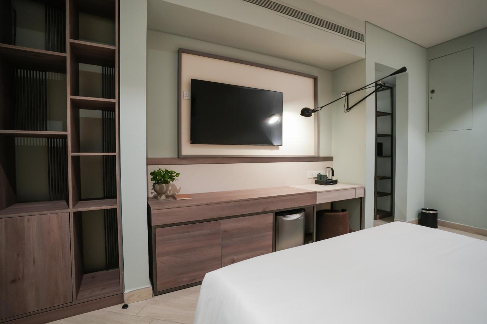 Hotel Sesaya Poshtel & Bistro