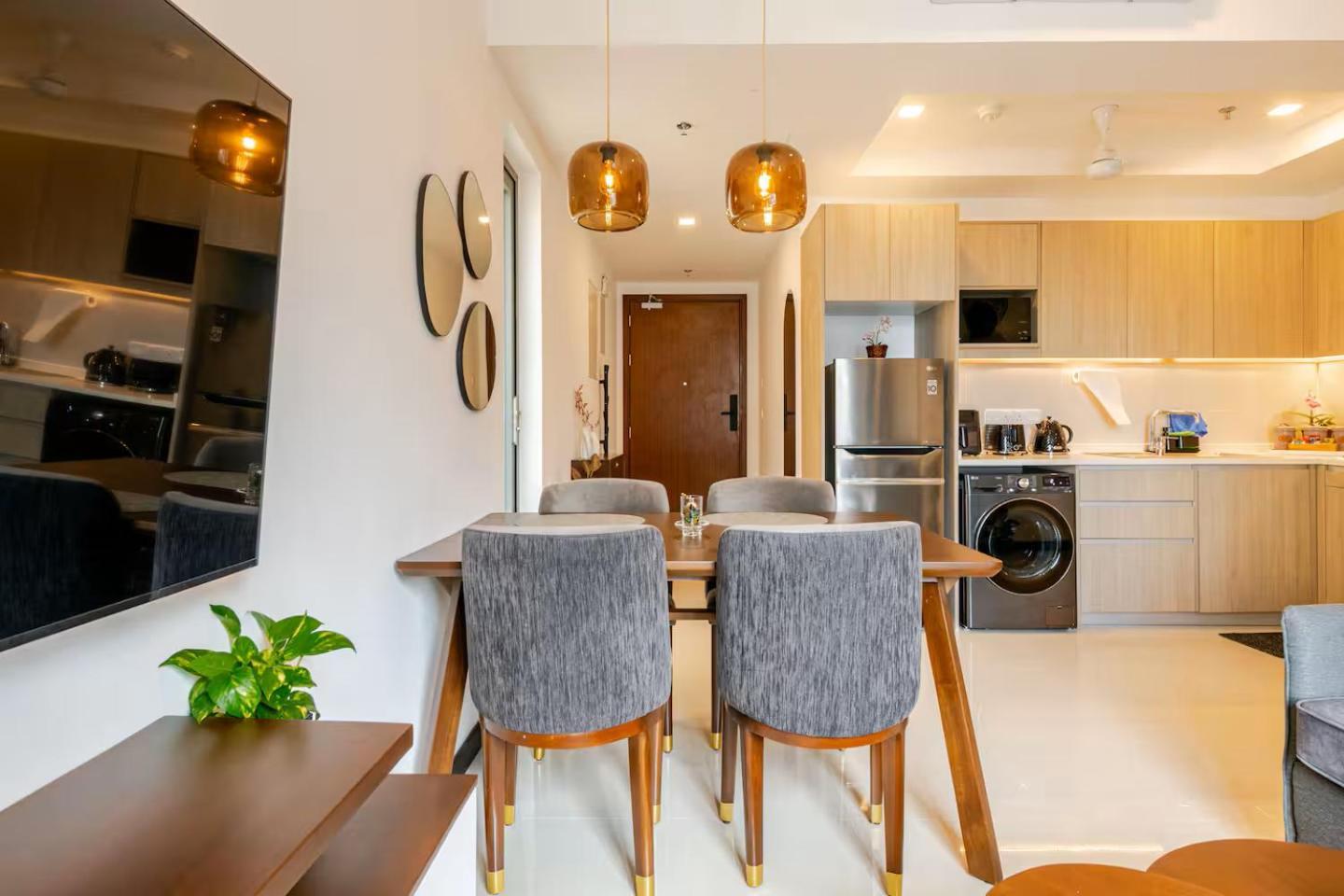 Apartment Stylish & Cozy High-rise Retreat - Sennrise