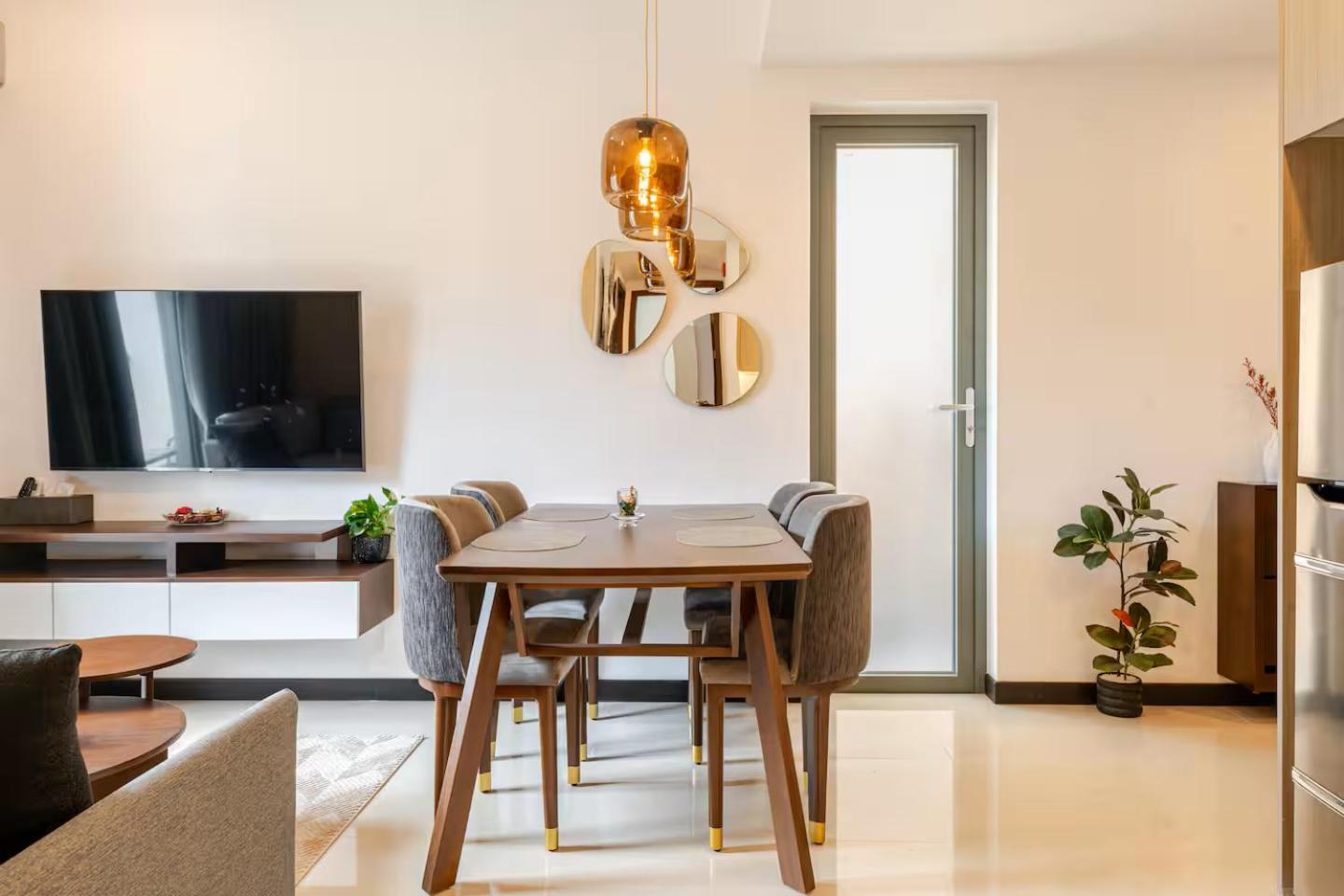 Stylish & Cozy High-rise Retreat - Sennrise Apartment *