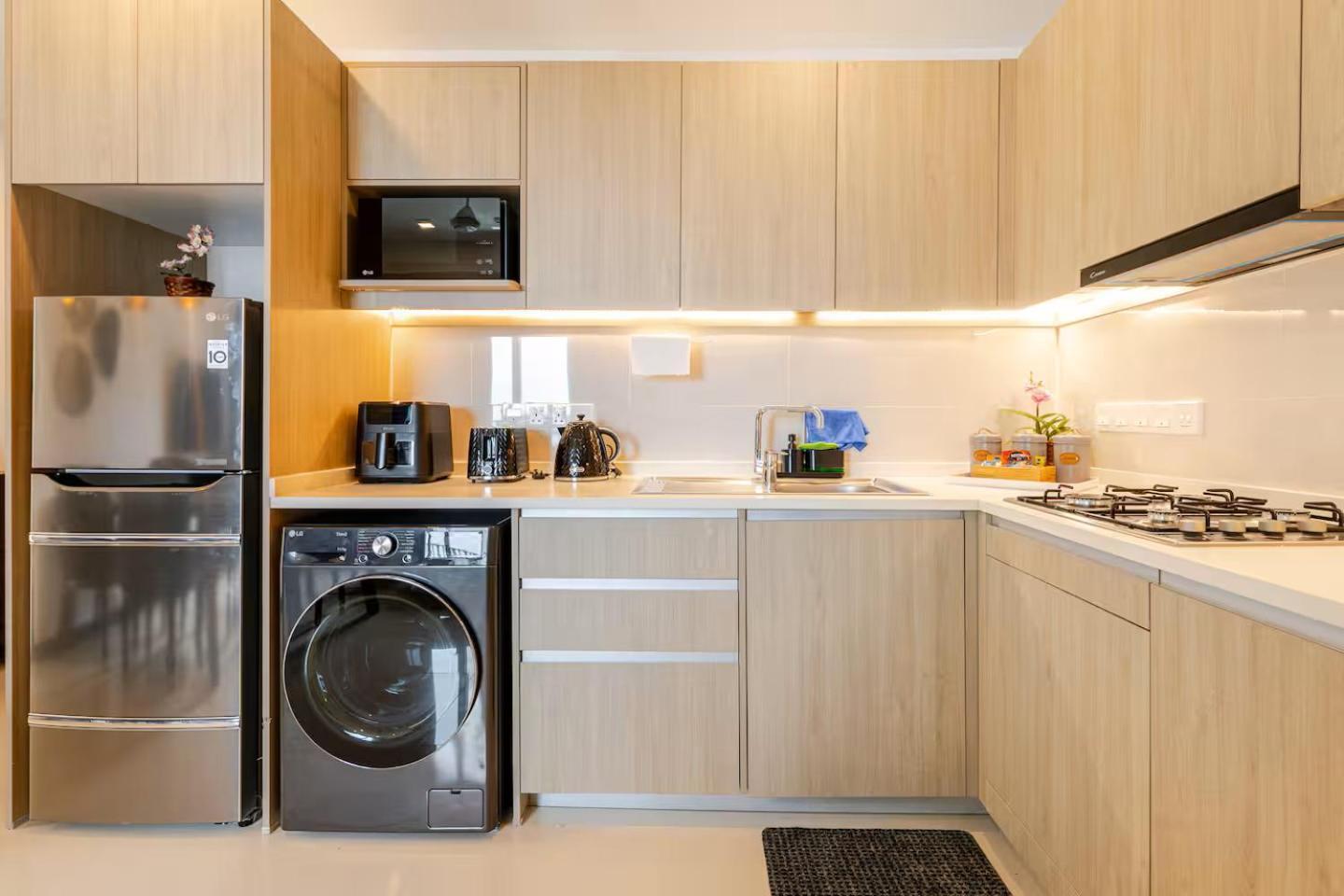 Stylish & Cozy High-rise Retreat - Sennrise Colombo
