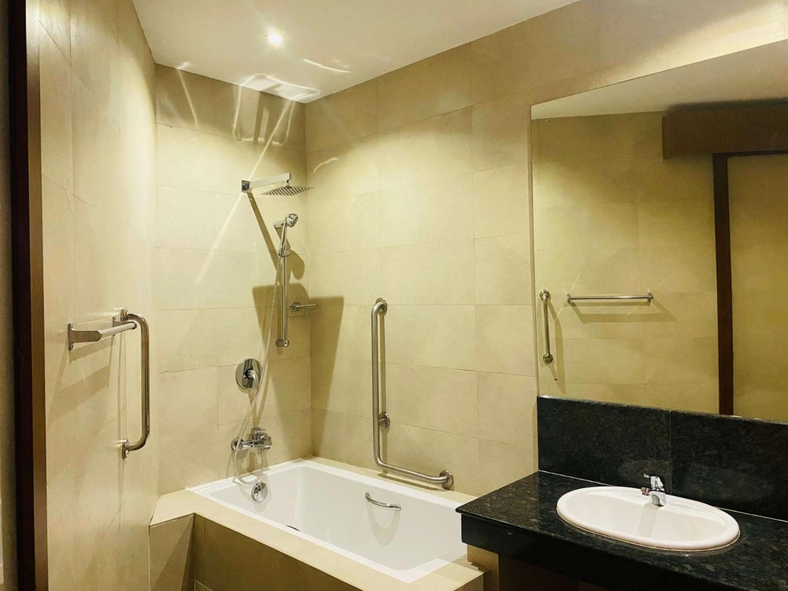 Nawaloka Specialist Centre - Mandatory Wellness Health Checkup Hotel *