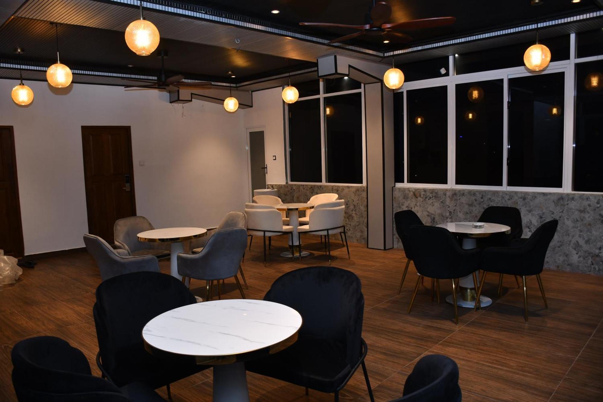 Ez Hotel Colombo