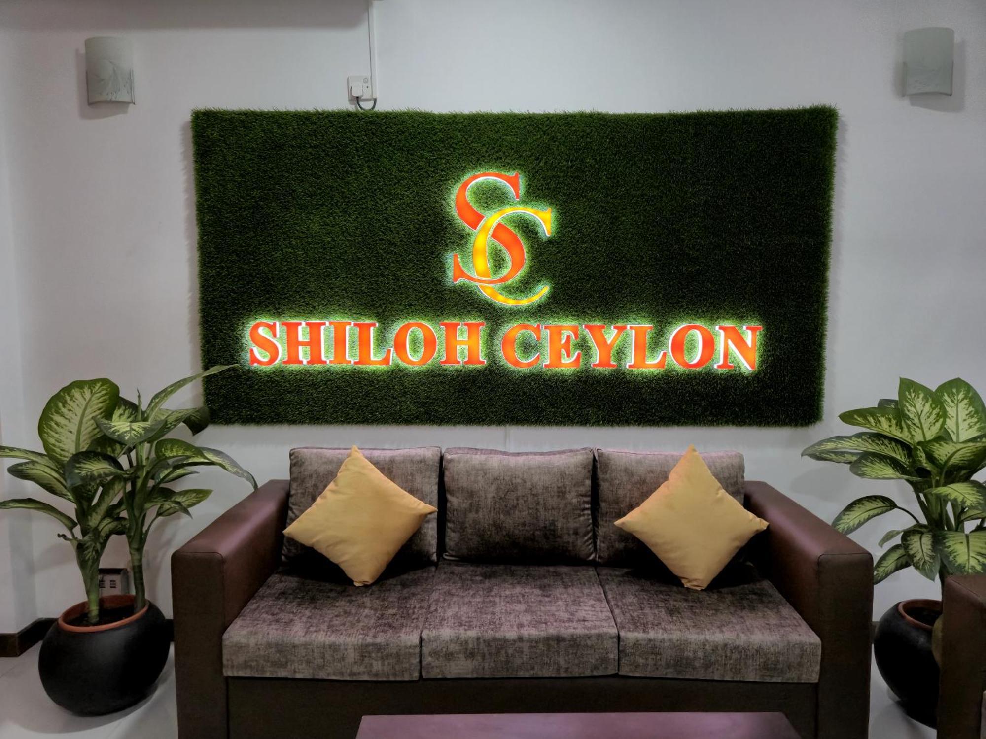 Shiloh Apartment *