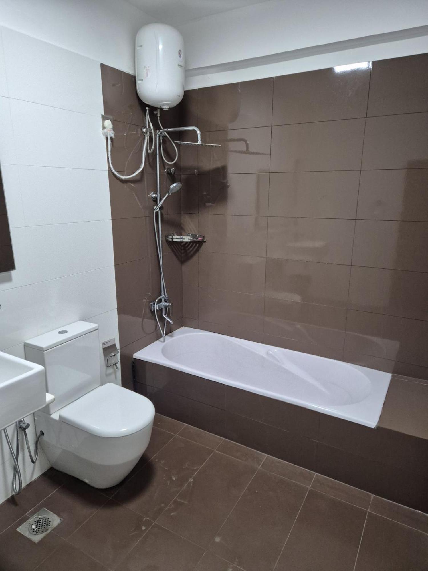 New York And Restaurant Pvt Ltd Apartment *