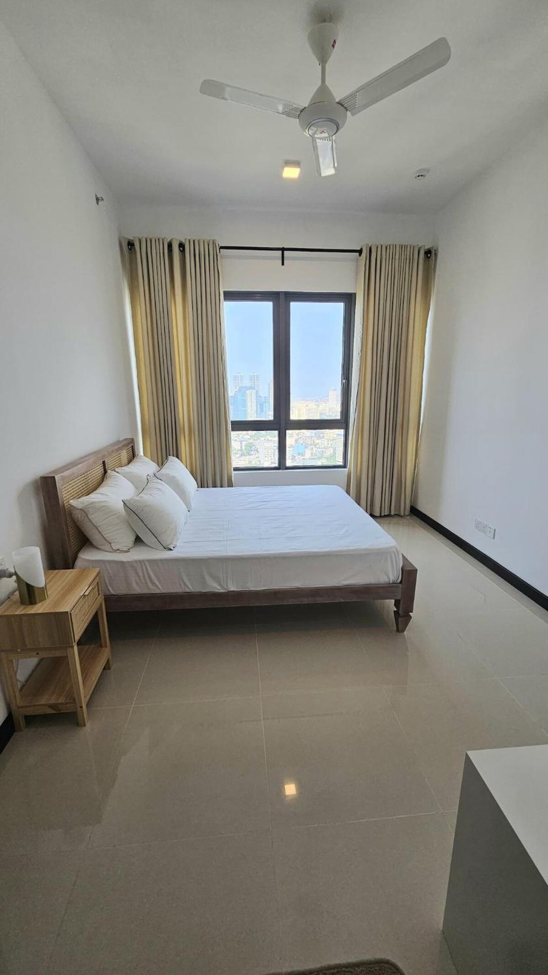 2 Bed Luxury At Tri- Zen 2 Apartment *