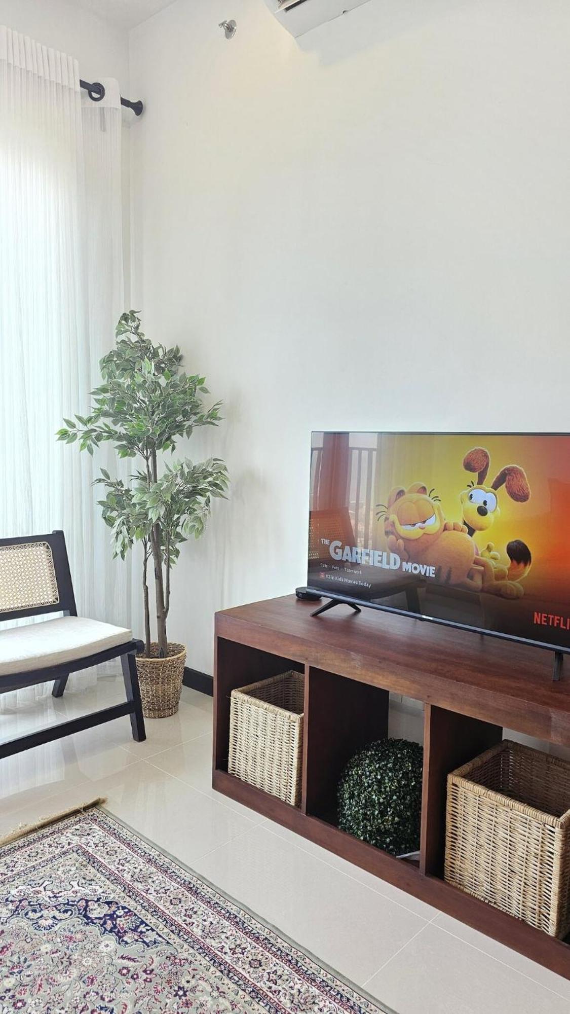 2 Bed Luxury At Tri- Zen 2 Apartment *