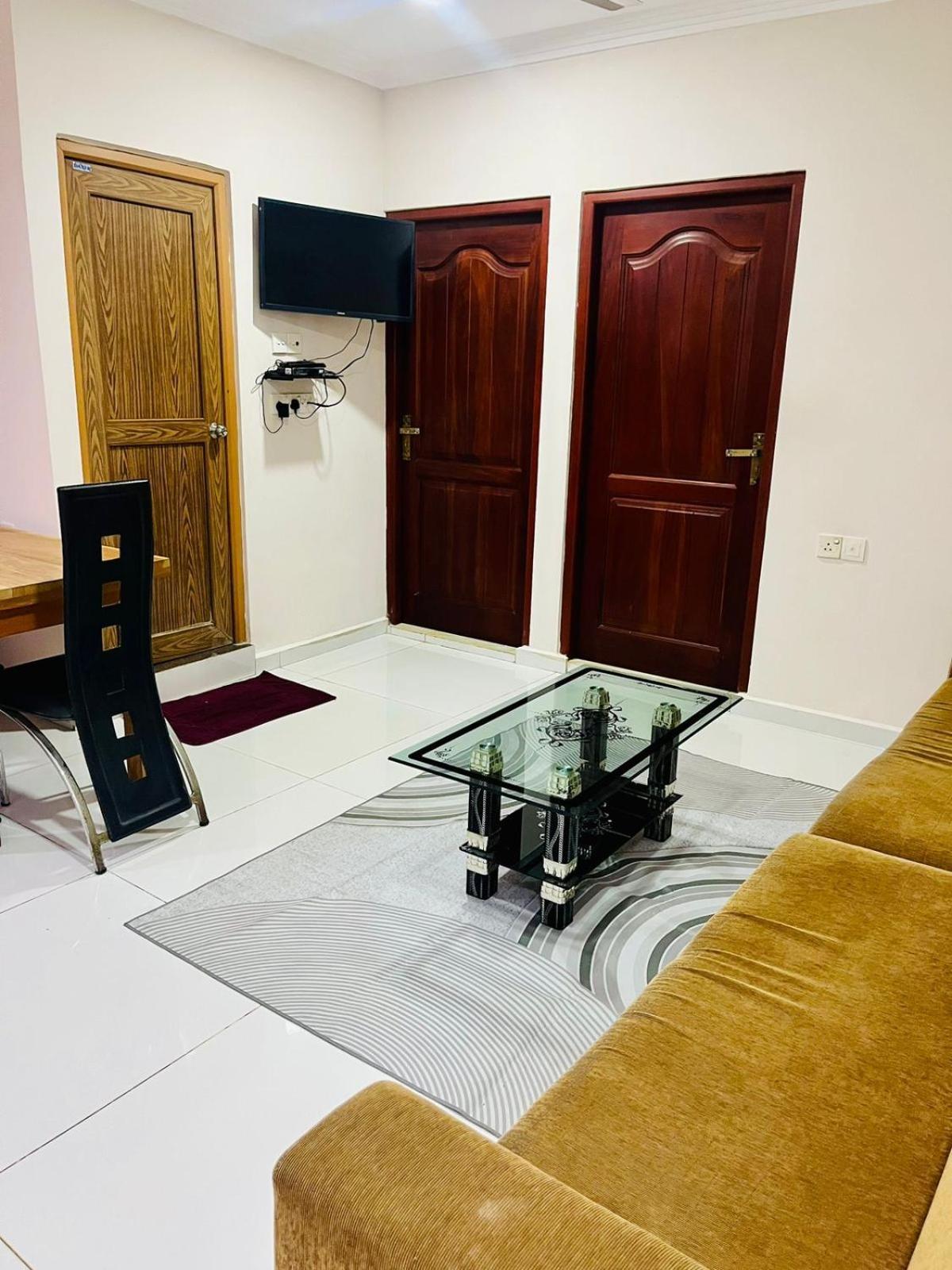 New York And Restaurant Apartment Colombo