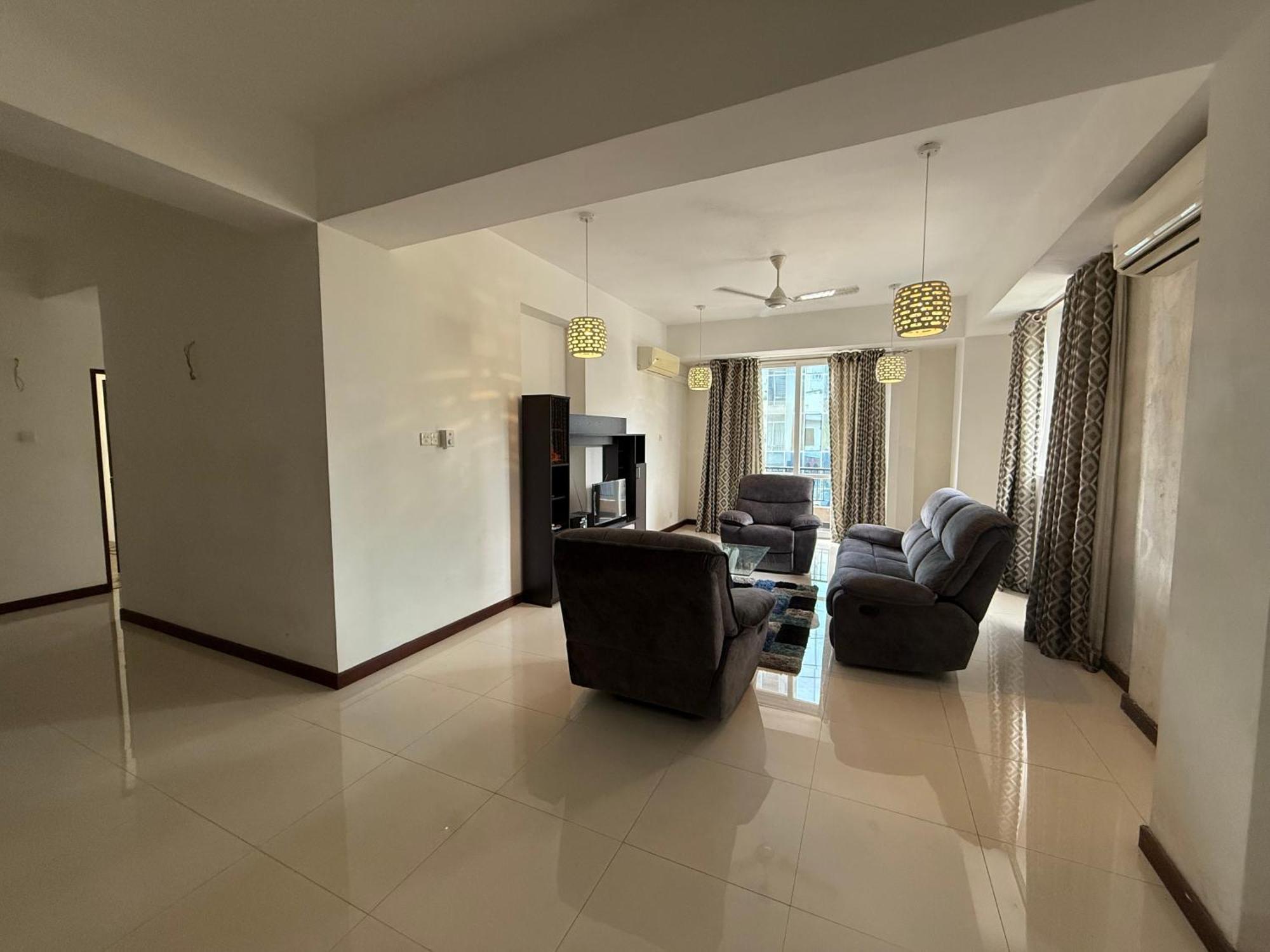 Apartment Cornish *