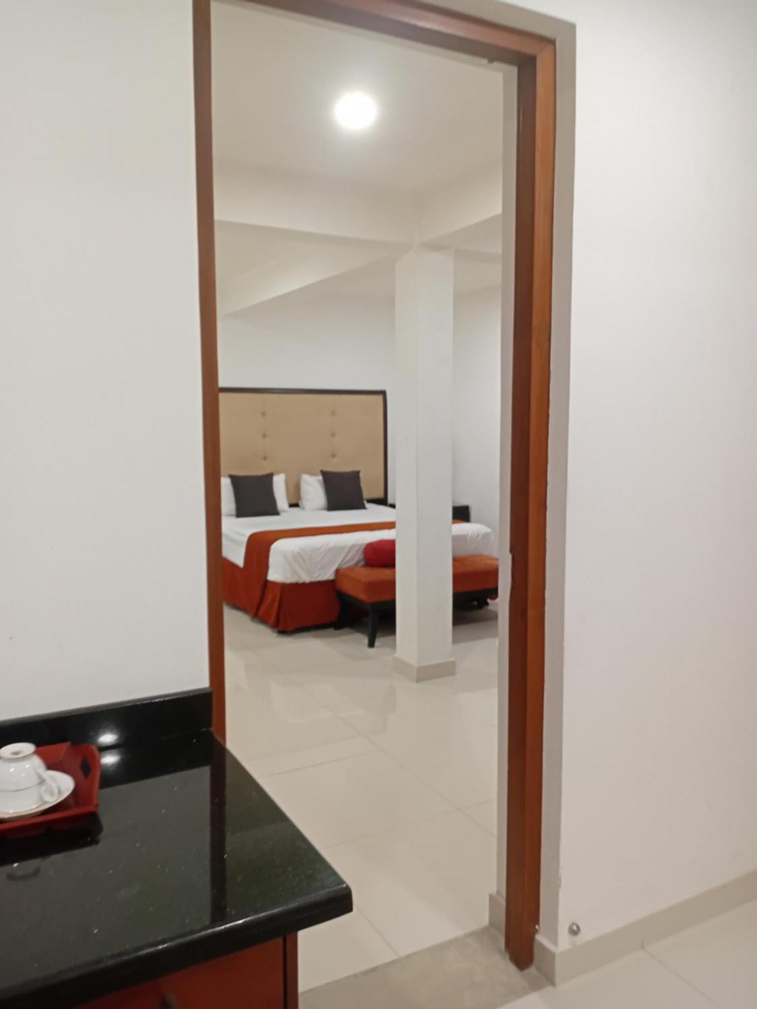 Hotel Amazinn Colombo