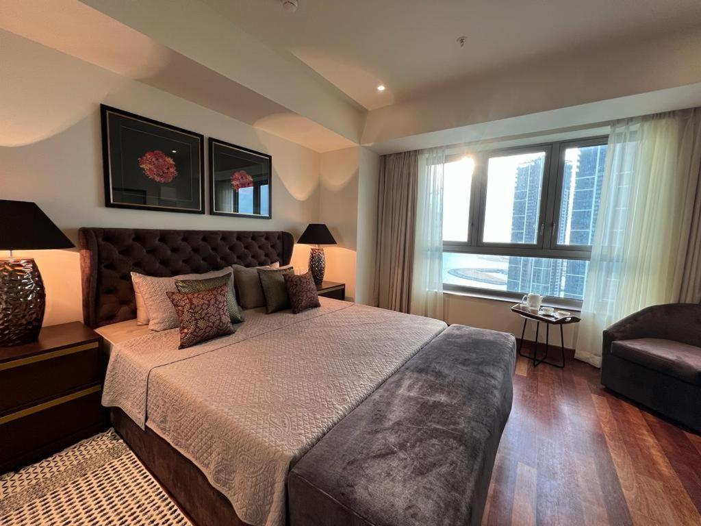 Luxury 2 Bedroom At Cinnamon Life Apartment Colombo