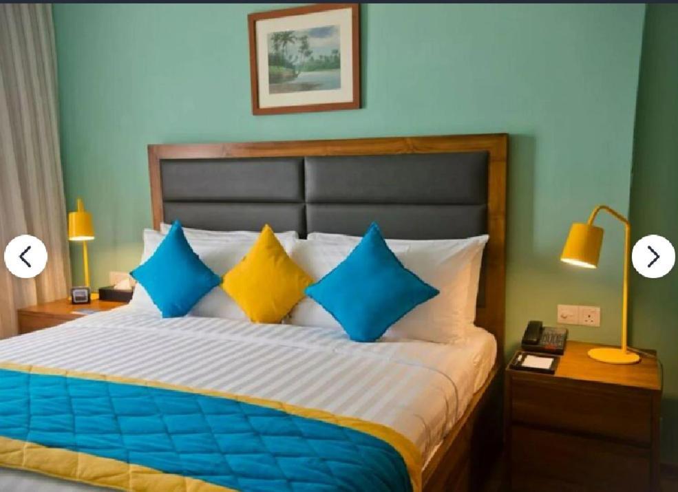 Ocean Edge - 10th Lane, Marine Drive *