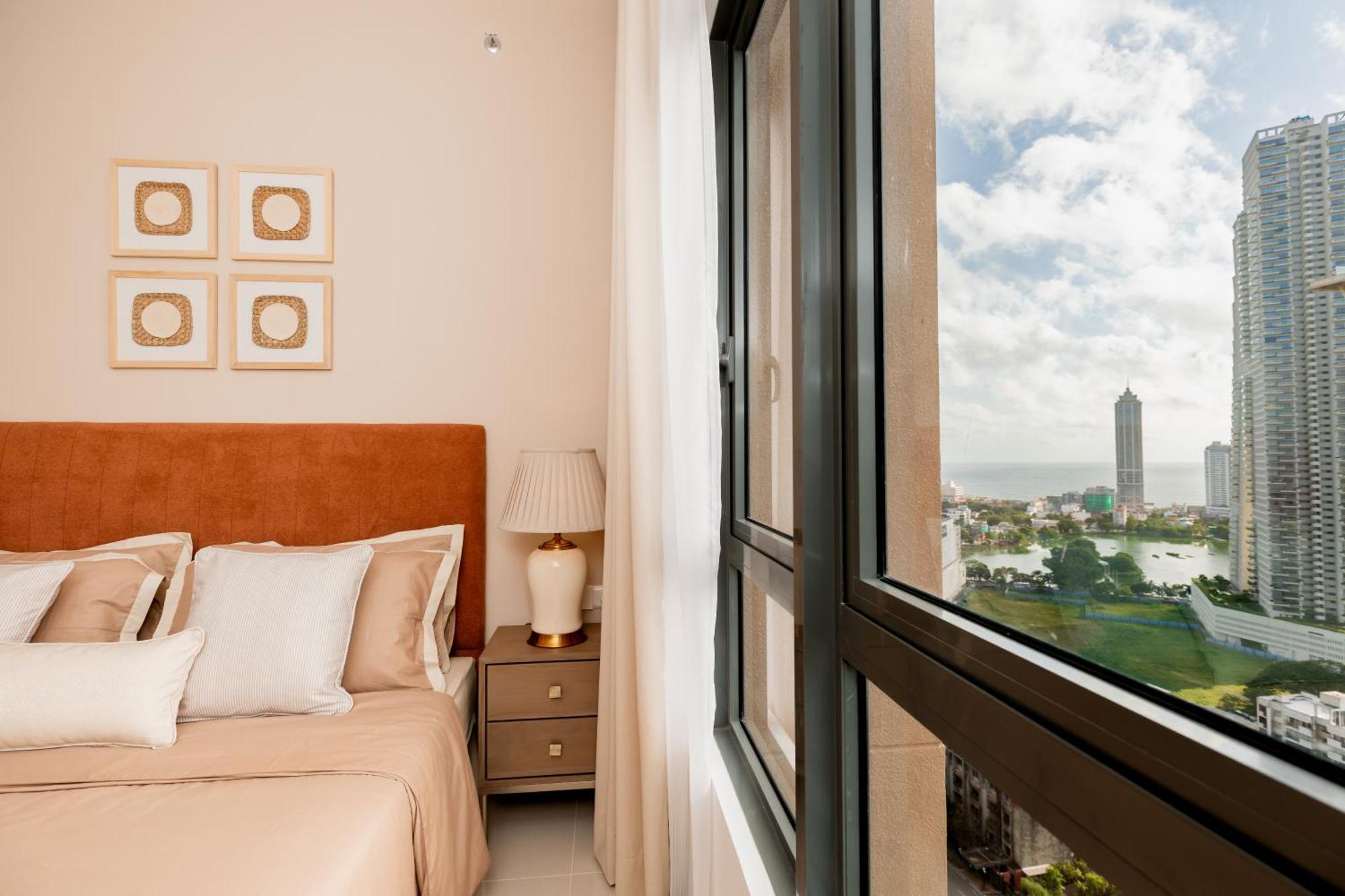 Royale Trizen By Pinnacle *