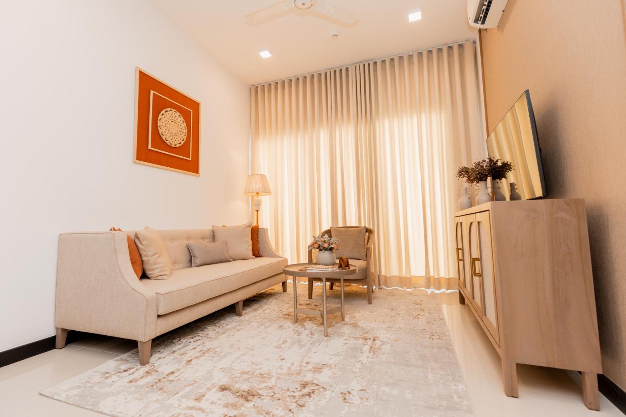 Apartment Royale Trizen By Pinnacle