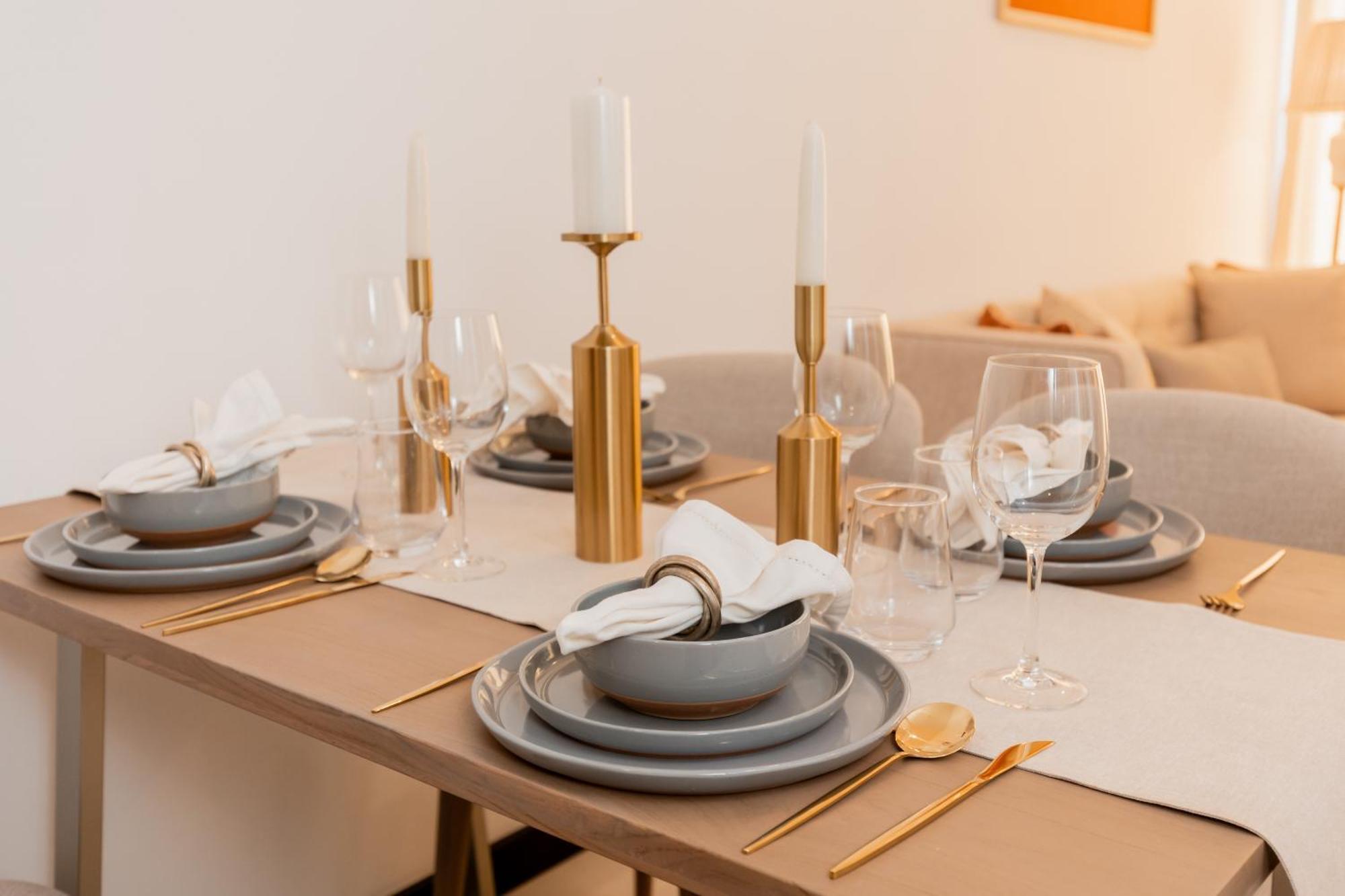 Royale Trizen By Pinnacle * Colombo