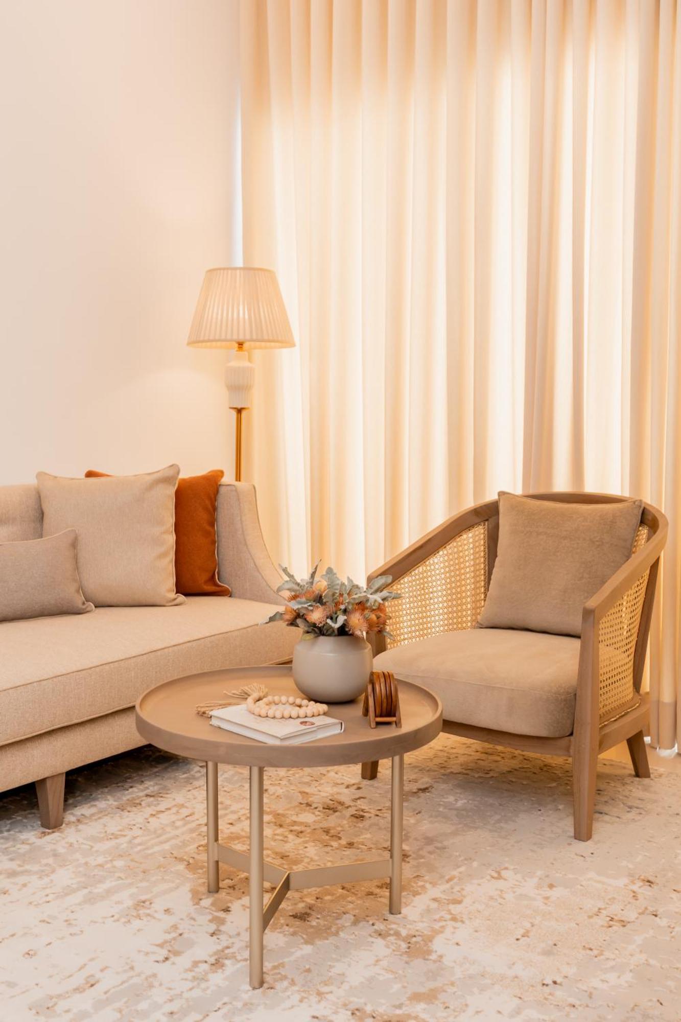 Royale Trizen By Pinnacle *