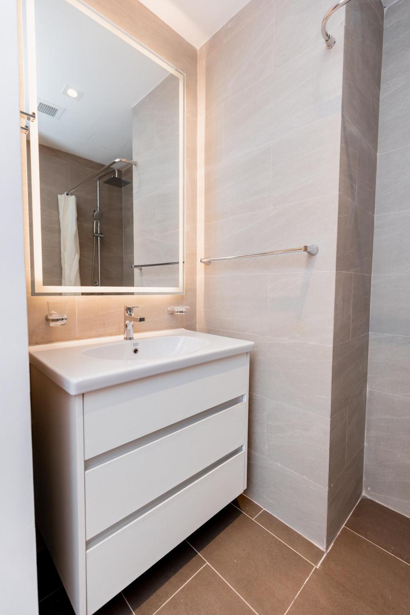 Royale Trizen By Pinnacle *