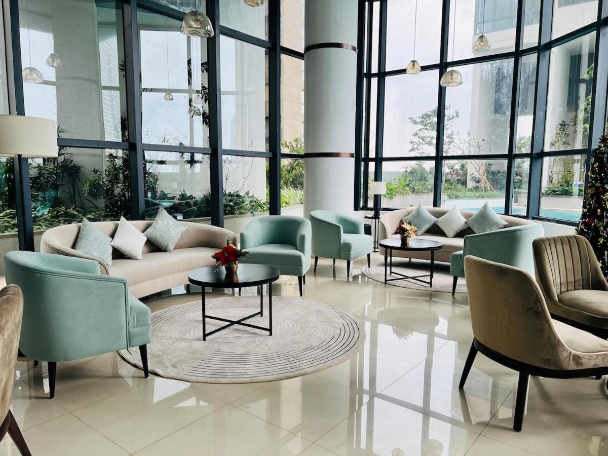 Chevalra Luxury Tri-zen In - Galle-face & Lotus Tower View Apartment Colombo