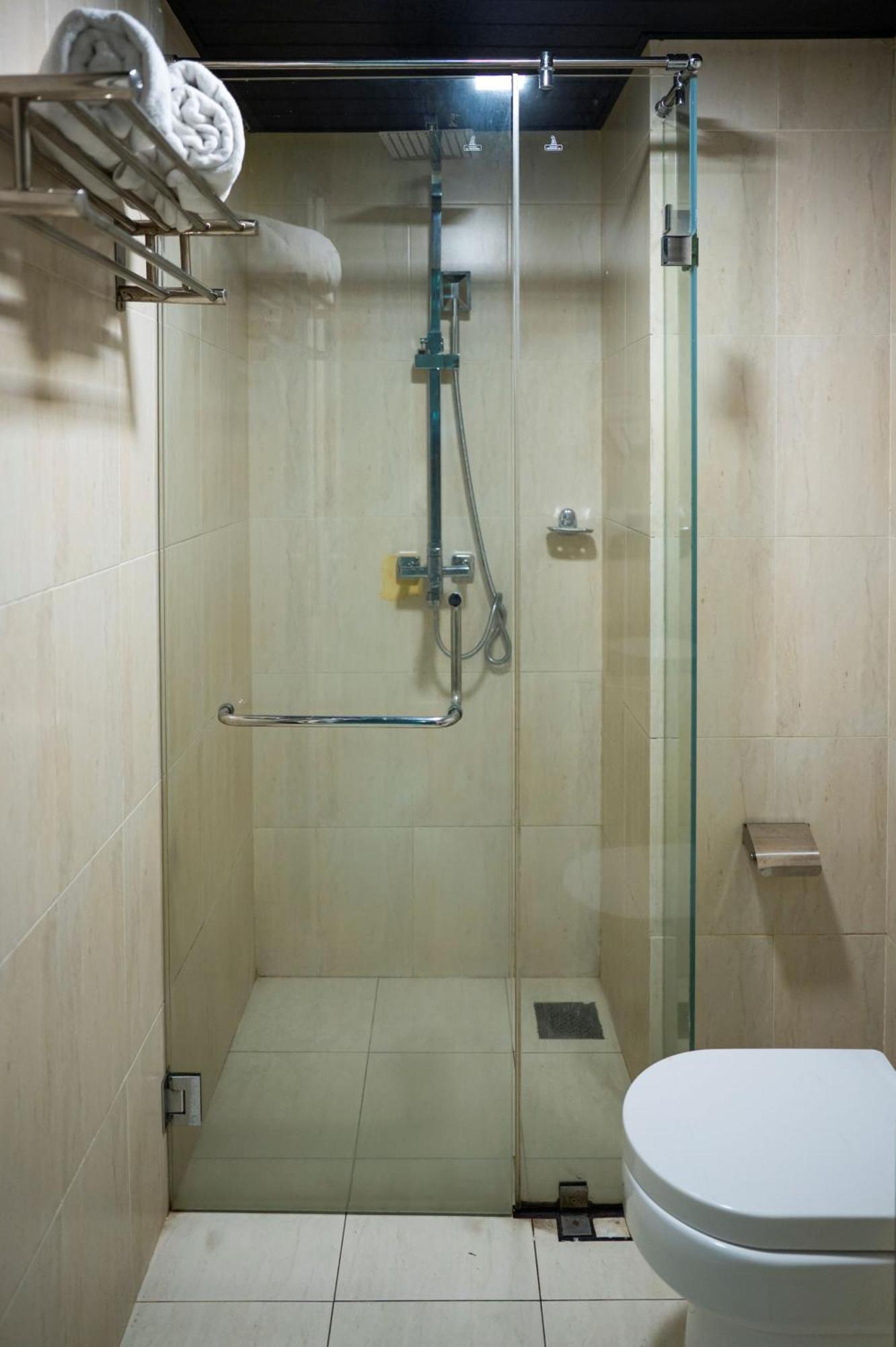 Hotel Thilhara Colombo