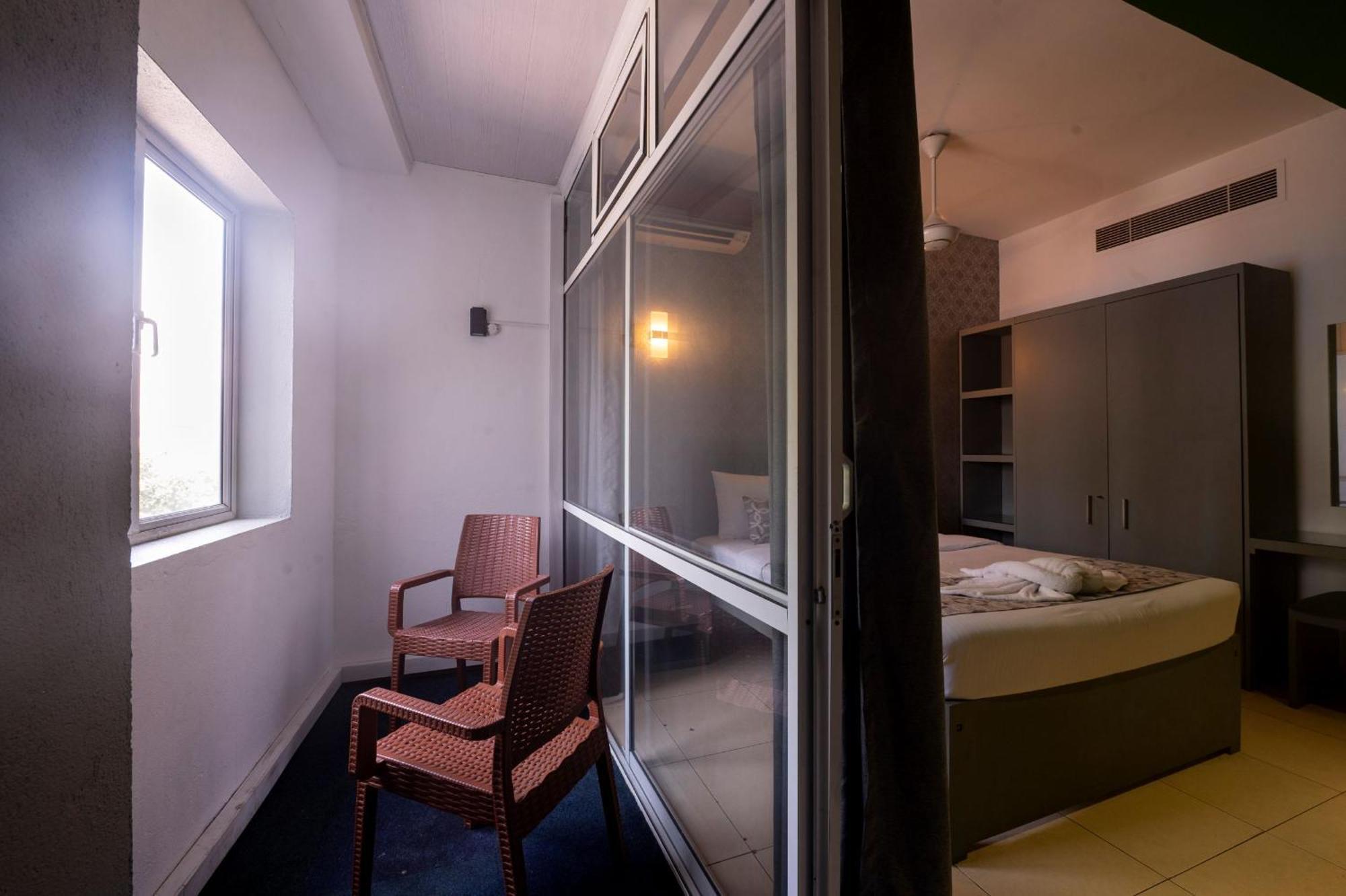 Thilhara Hotel Colombo